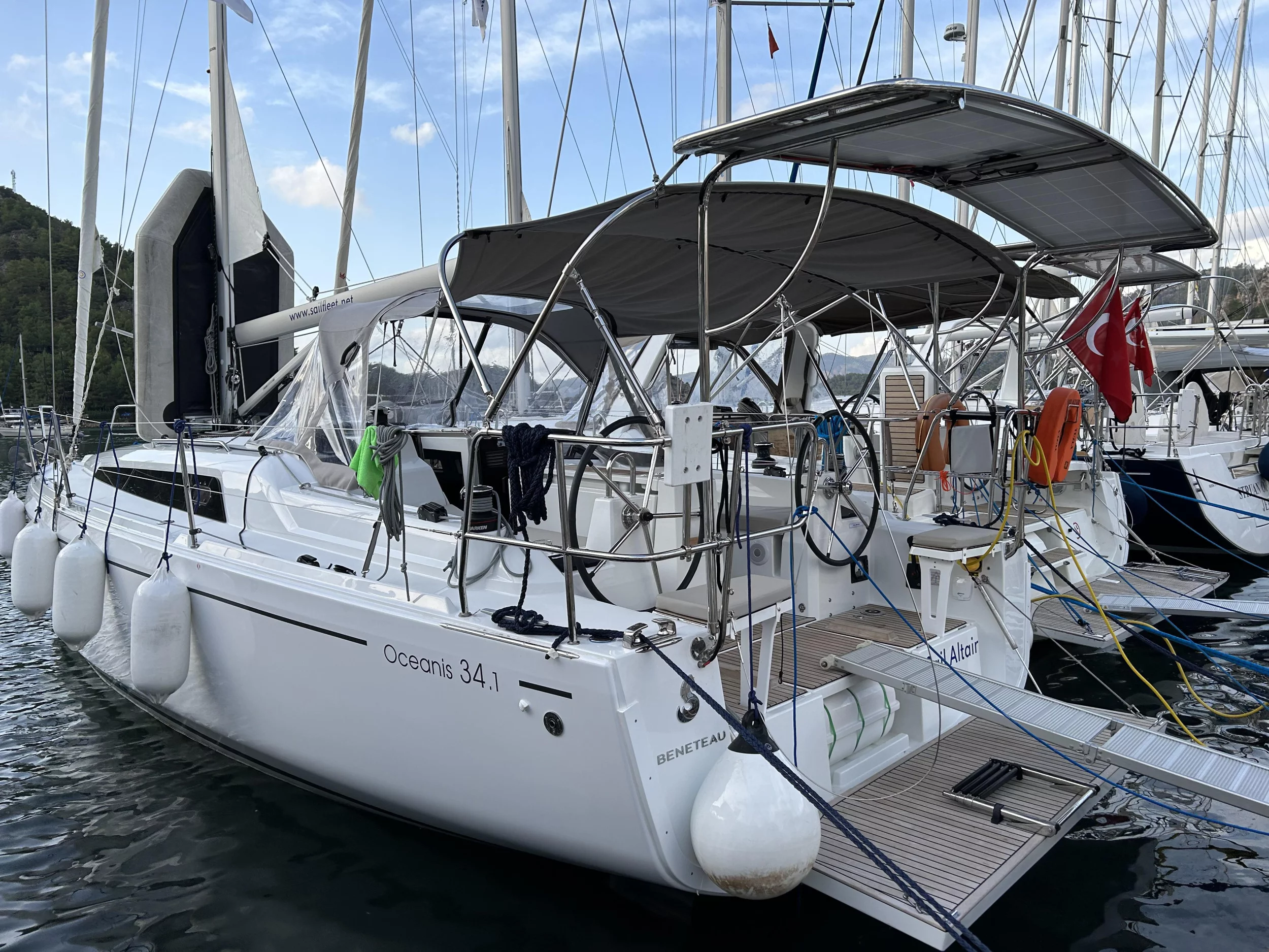 Oceanis 34.1 (Sail Altair 1)  - 28