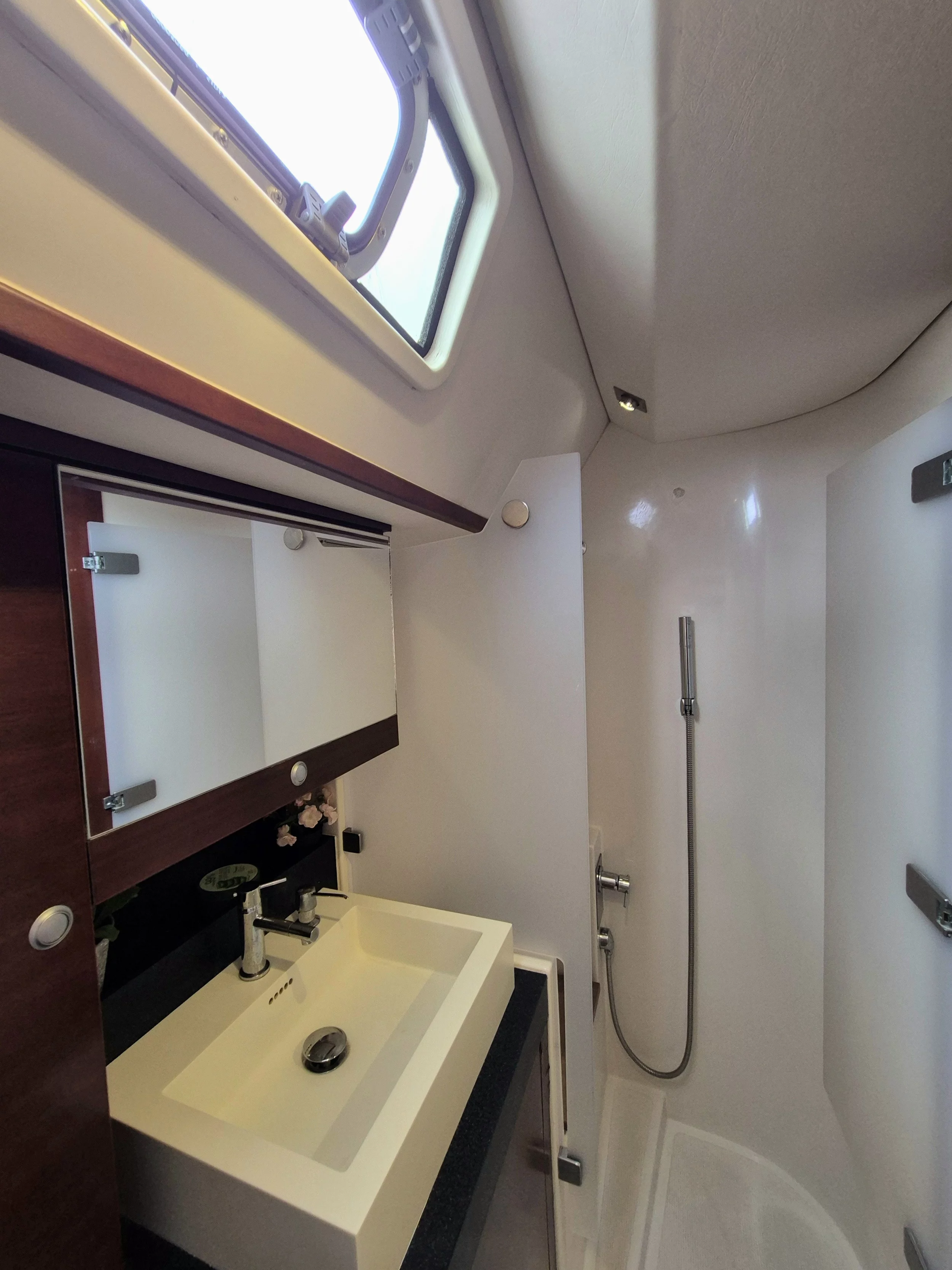 Hanse 630e (Sailing Freedom)  - 8