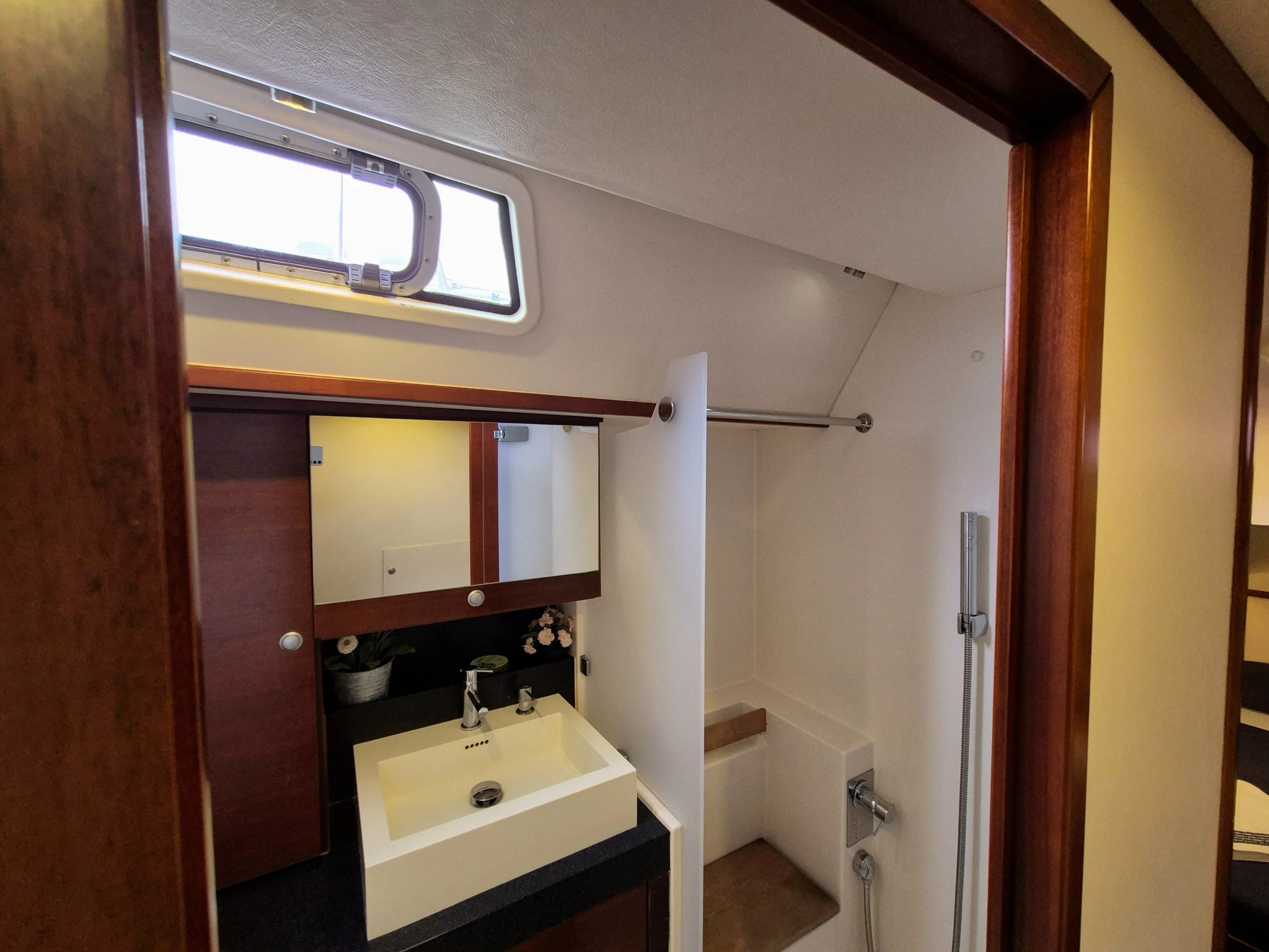 Hanse 630e (Sailing Freedom)  - 32