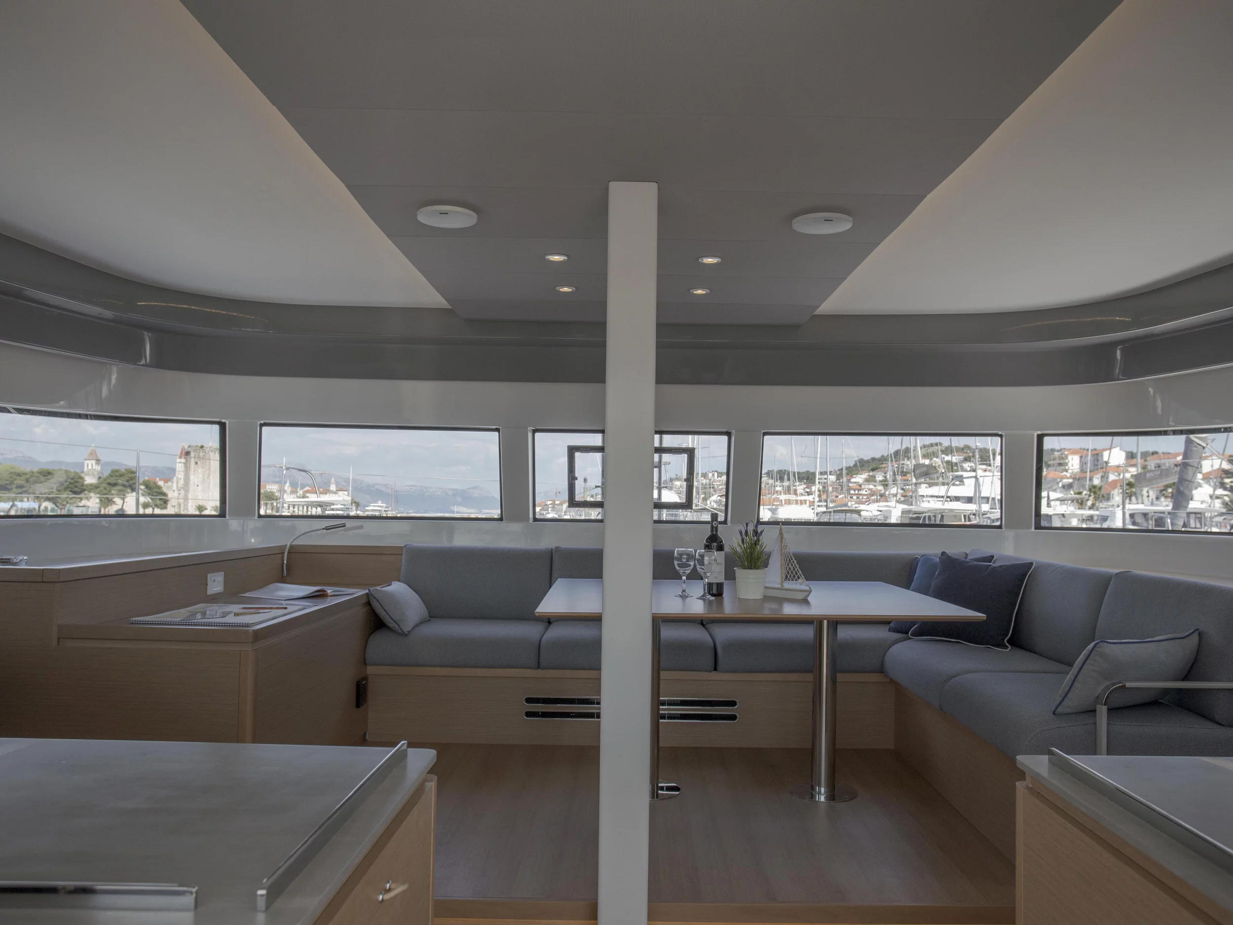 Excess 15 (White Lotus) Interior image - 26
