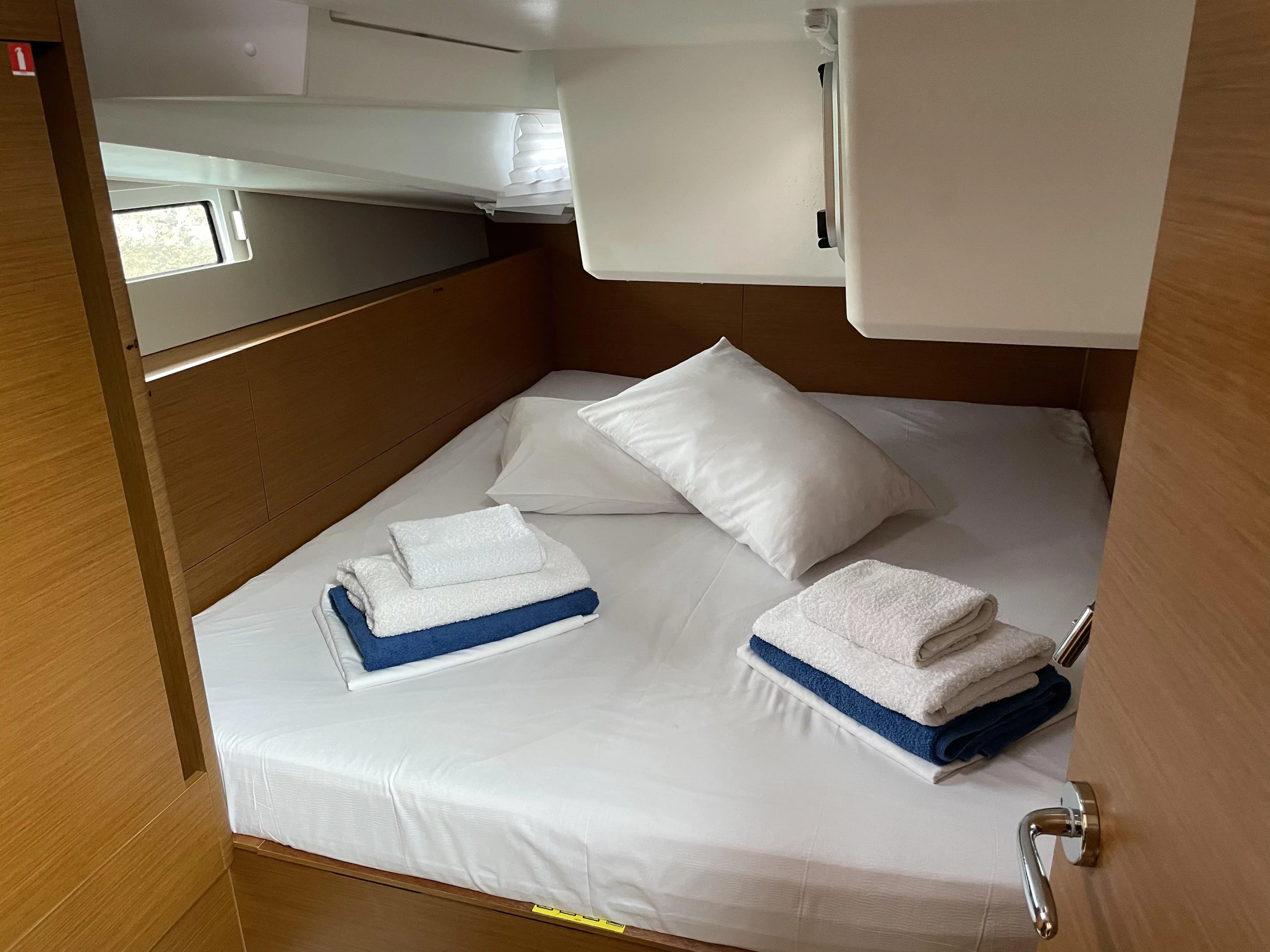 Sun Odyssey 490 (Iris)  - 9