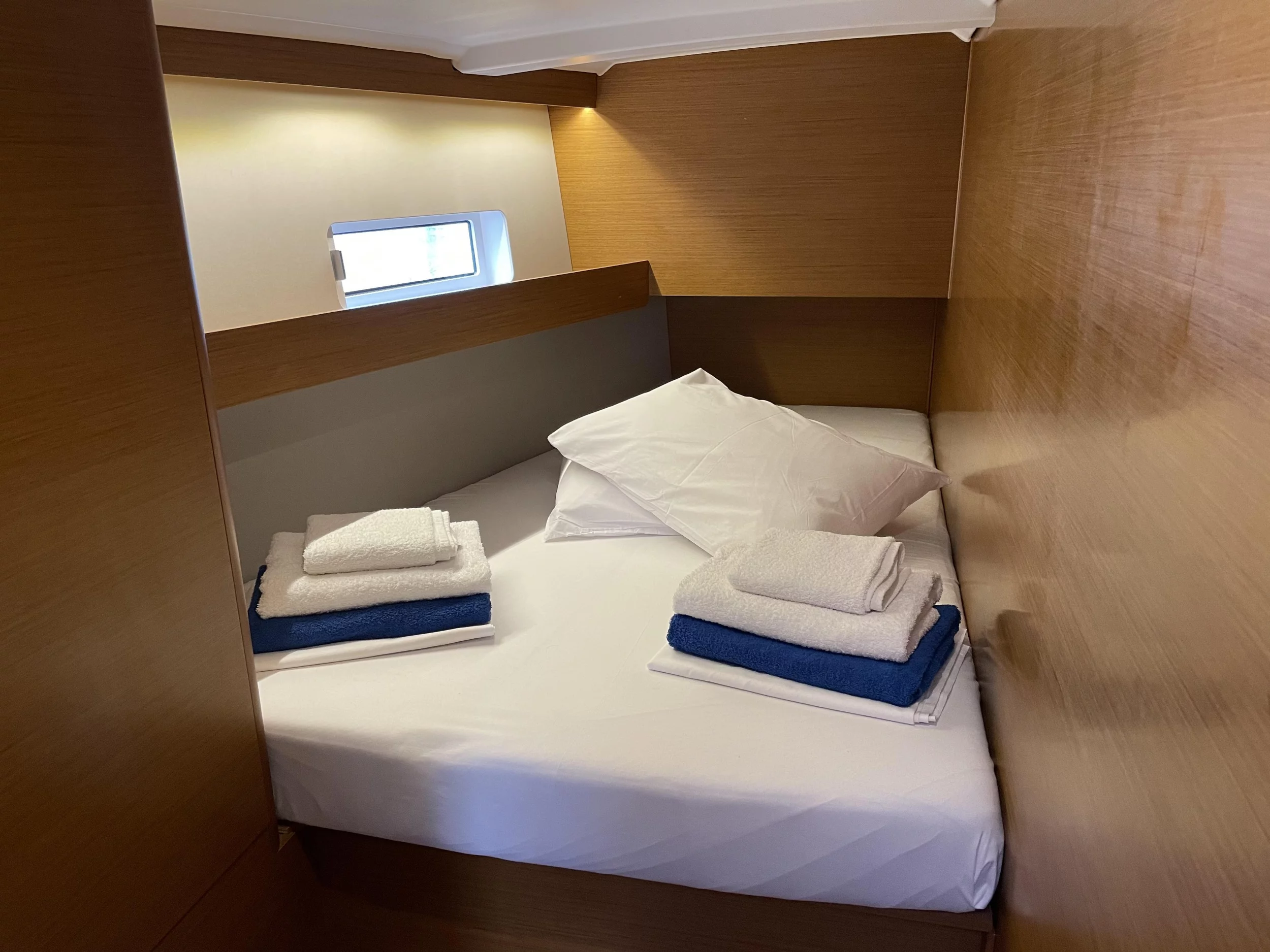 Sun Odyssey 490 (Iris)  - 12
