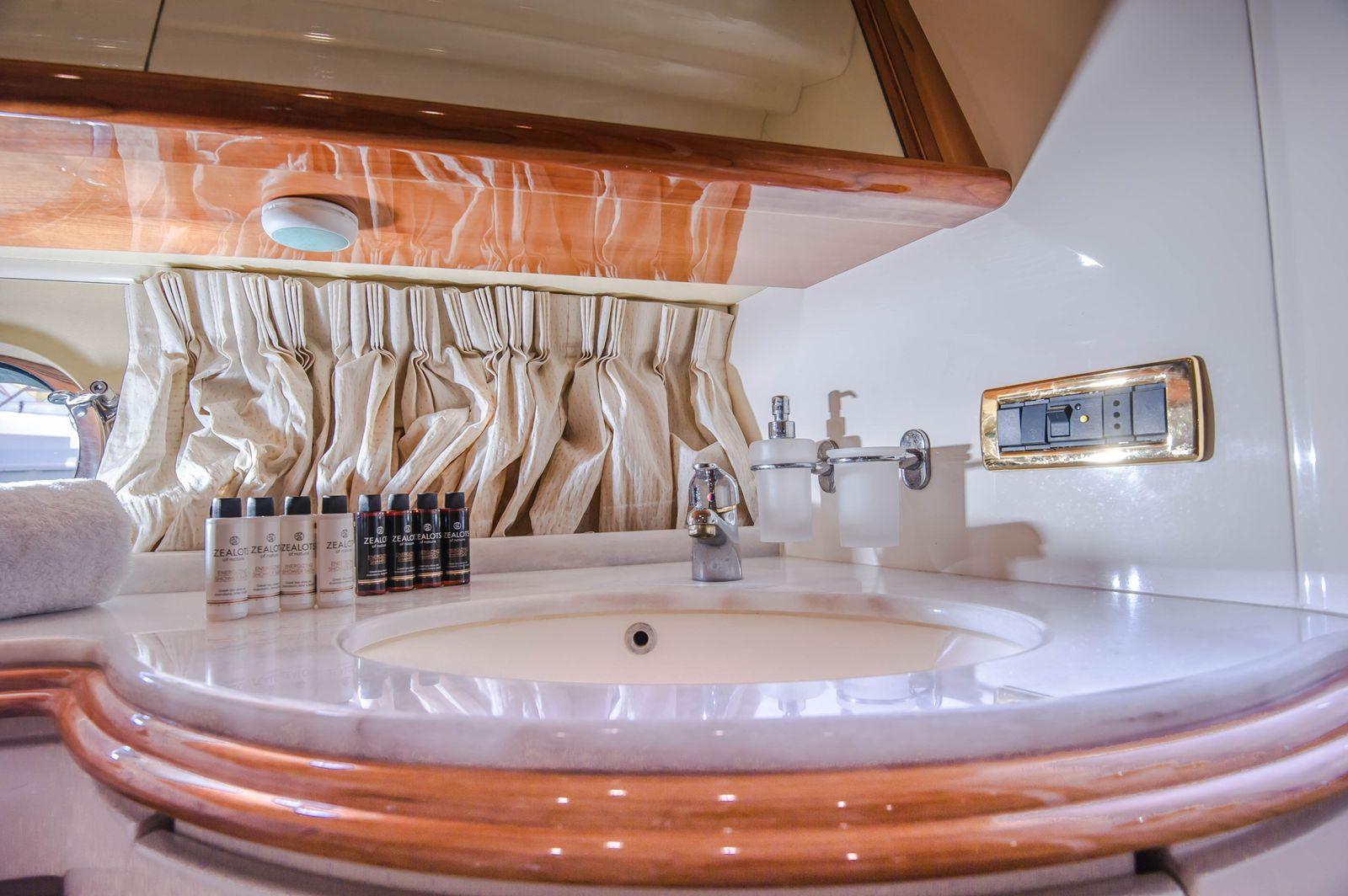 Photo #7 - Azimut 55 Evolution (Almyra) en Mykonos - 62045