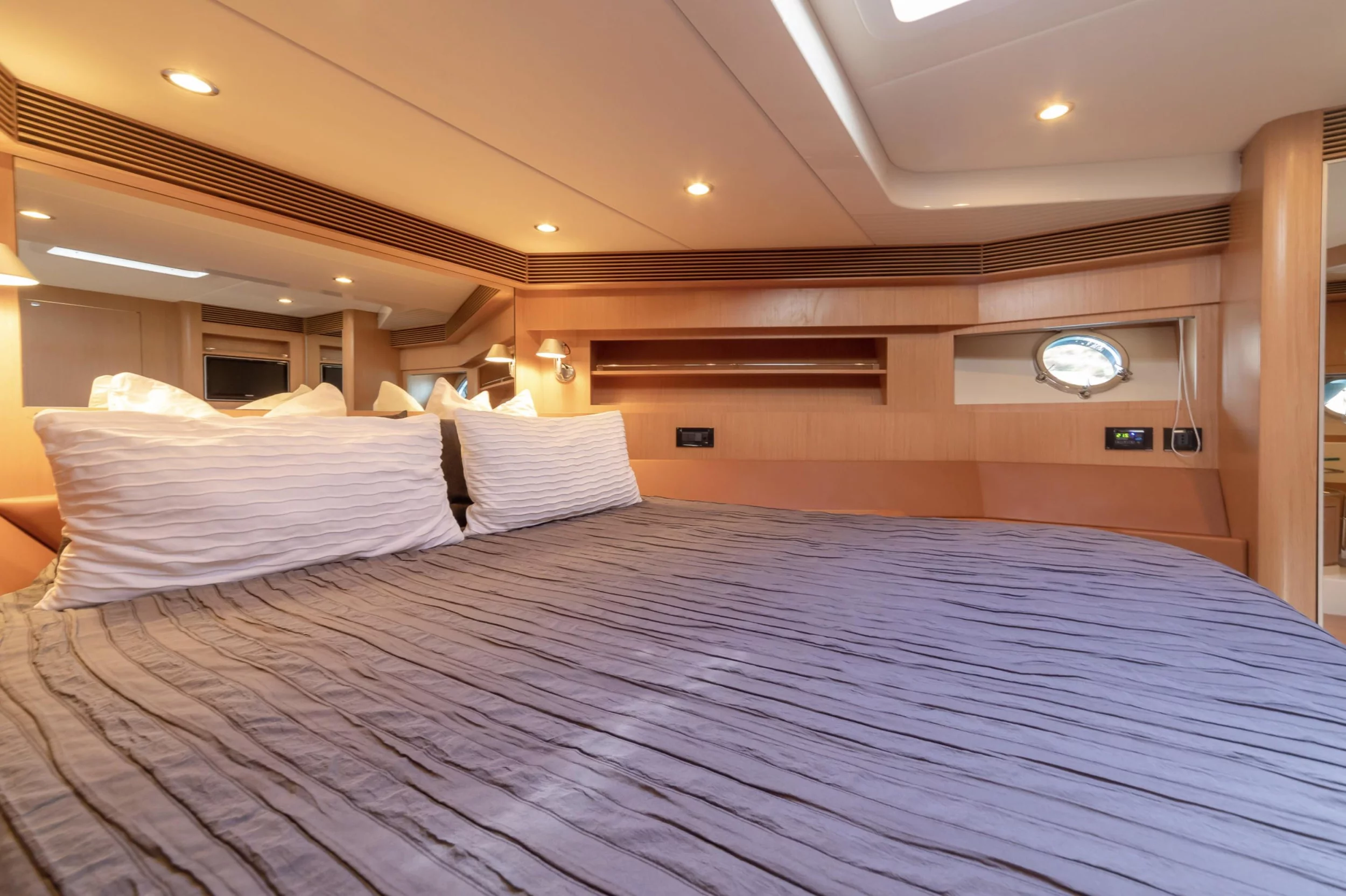 Riva 63 (Headquarters)  - 5