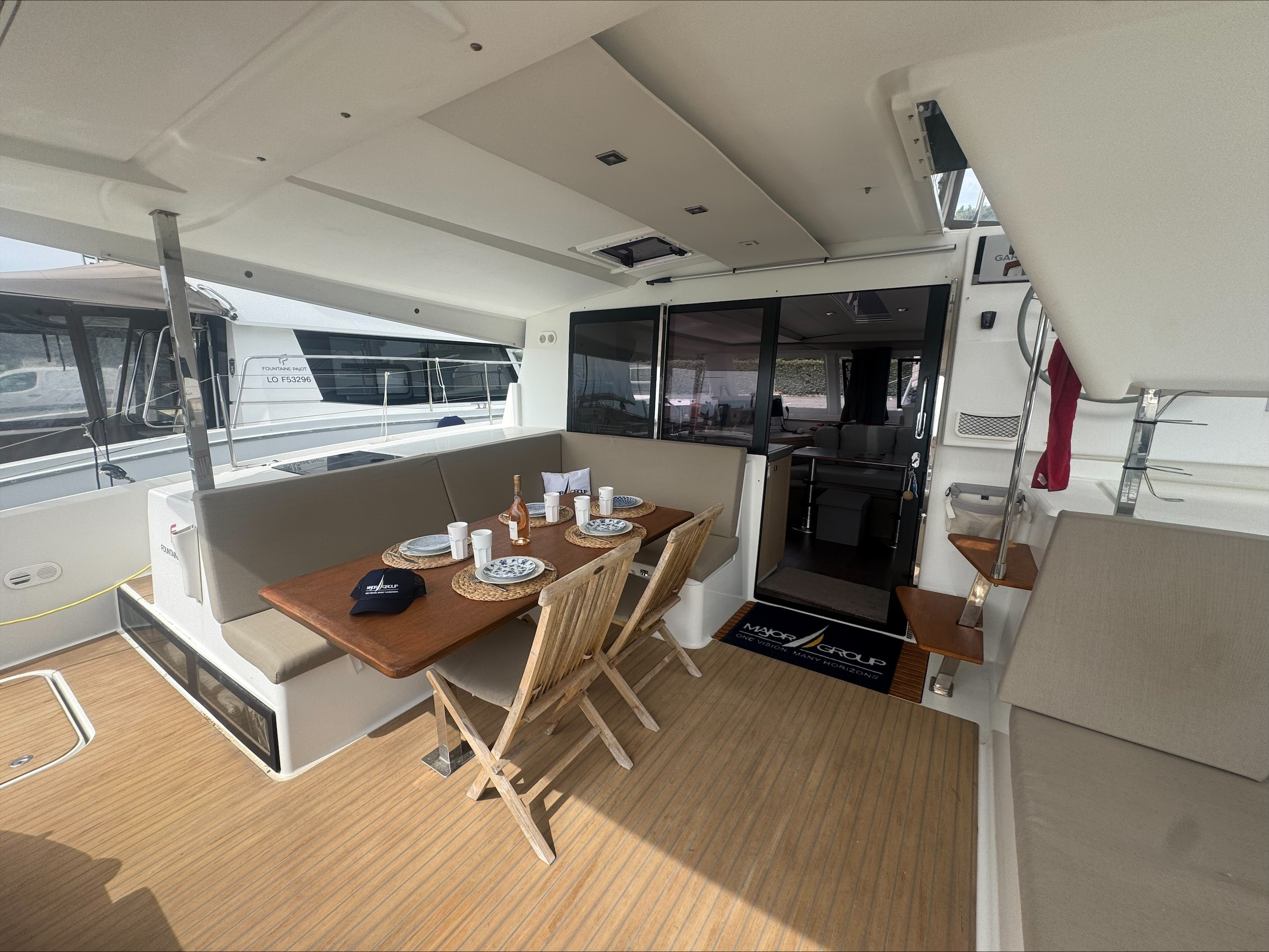 Lucia 40 (3cab) — photo 11