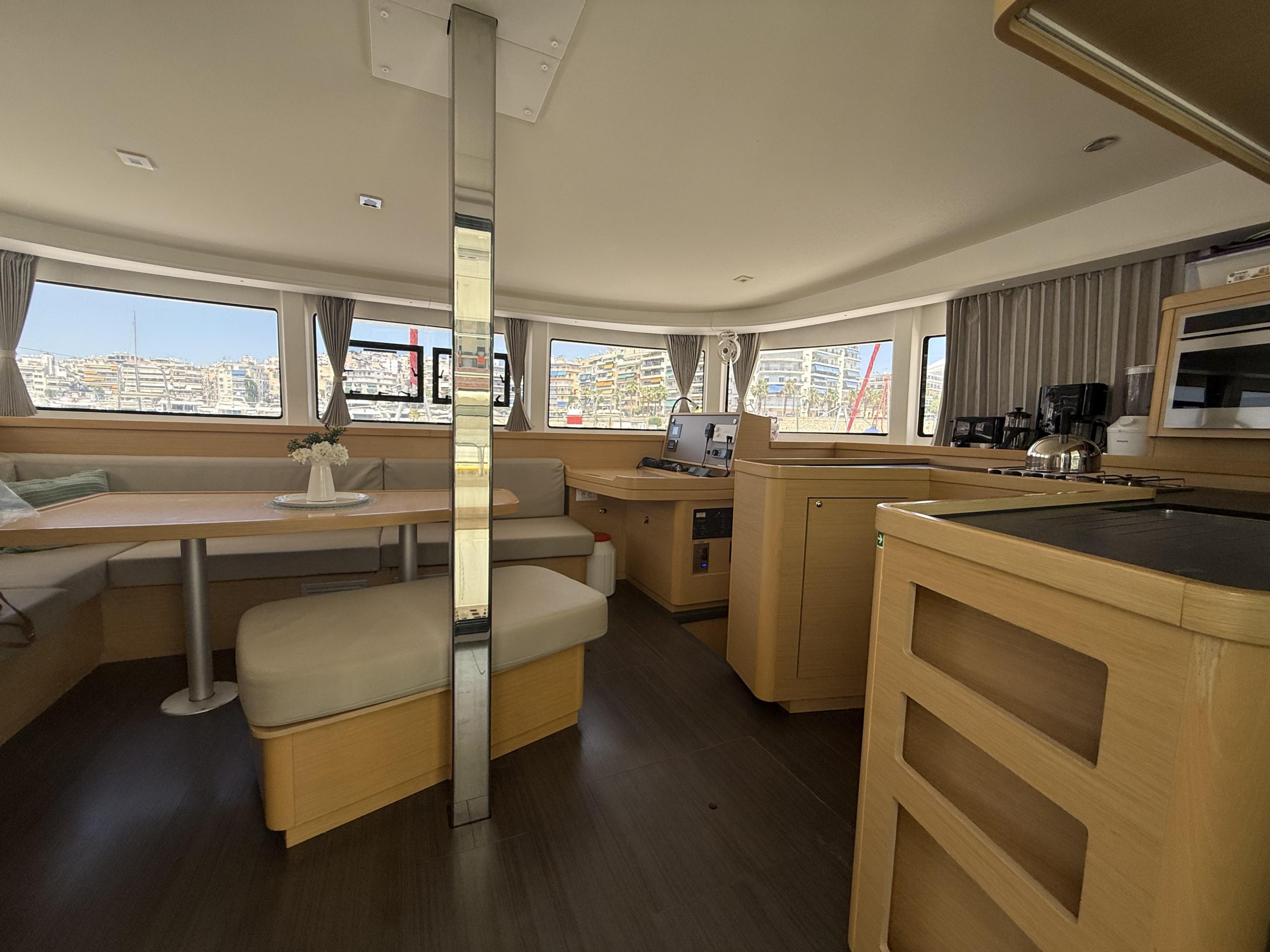 Lagoon 42, 2020, Air Condition, , , Solar panel, 2 SUP offered free — photo 29