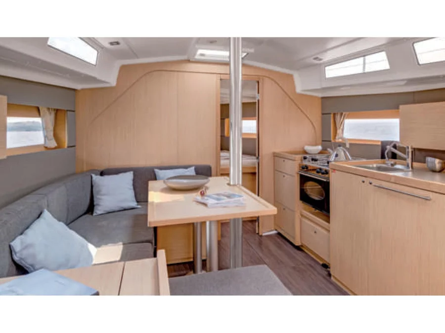 Oceanis 38 (Vientos) Interior image - 2