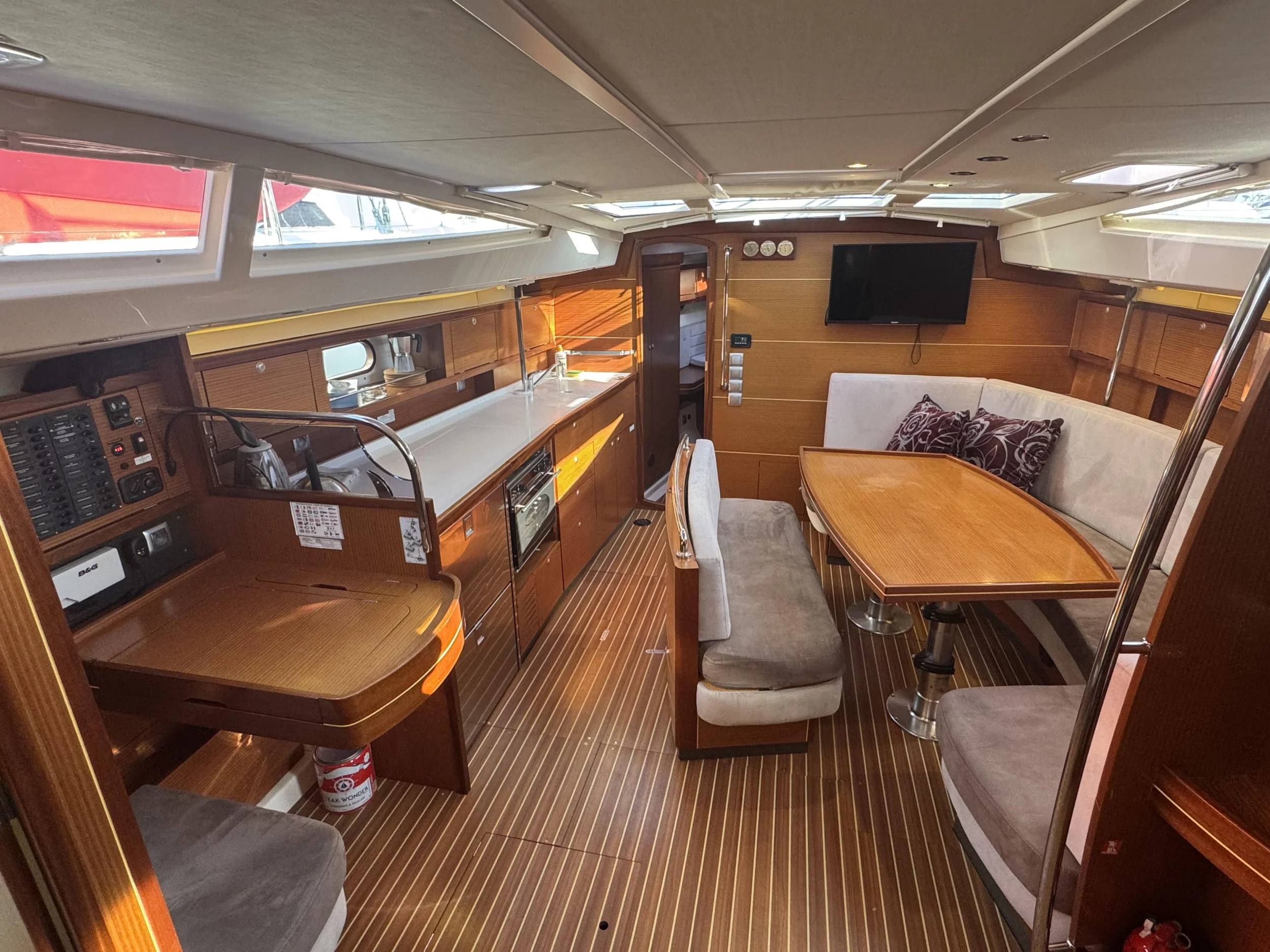 Delphia 47 (Team Adventure) Interior image - 29