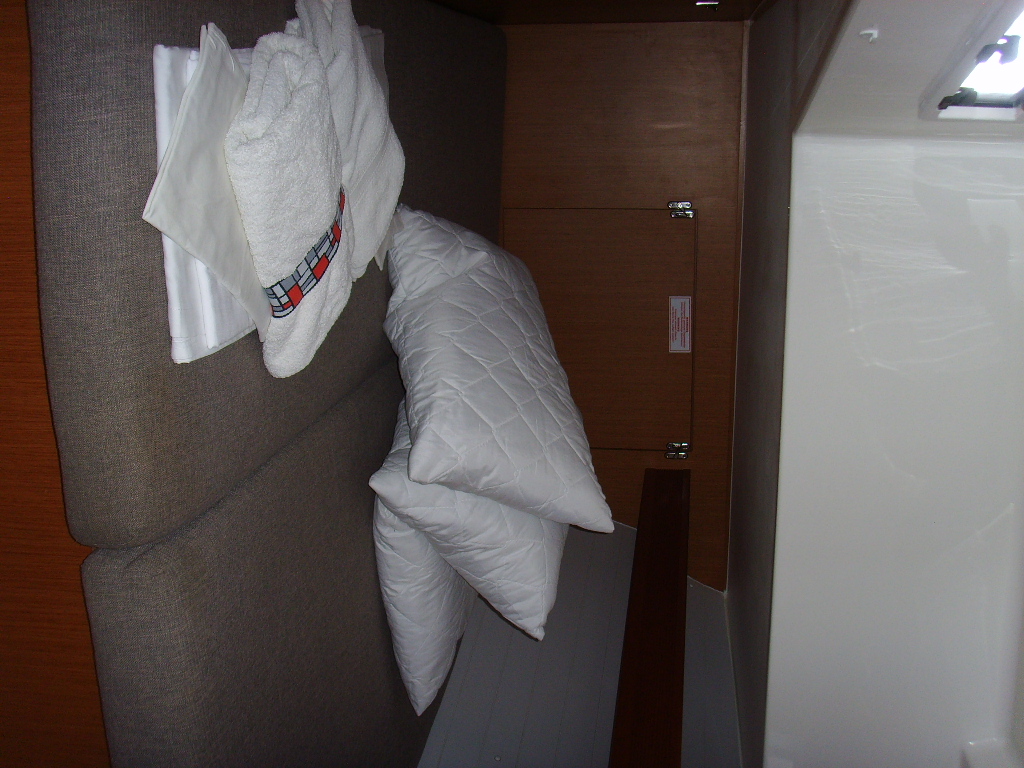 Bavaria 45 Cruiser — photo 15