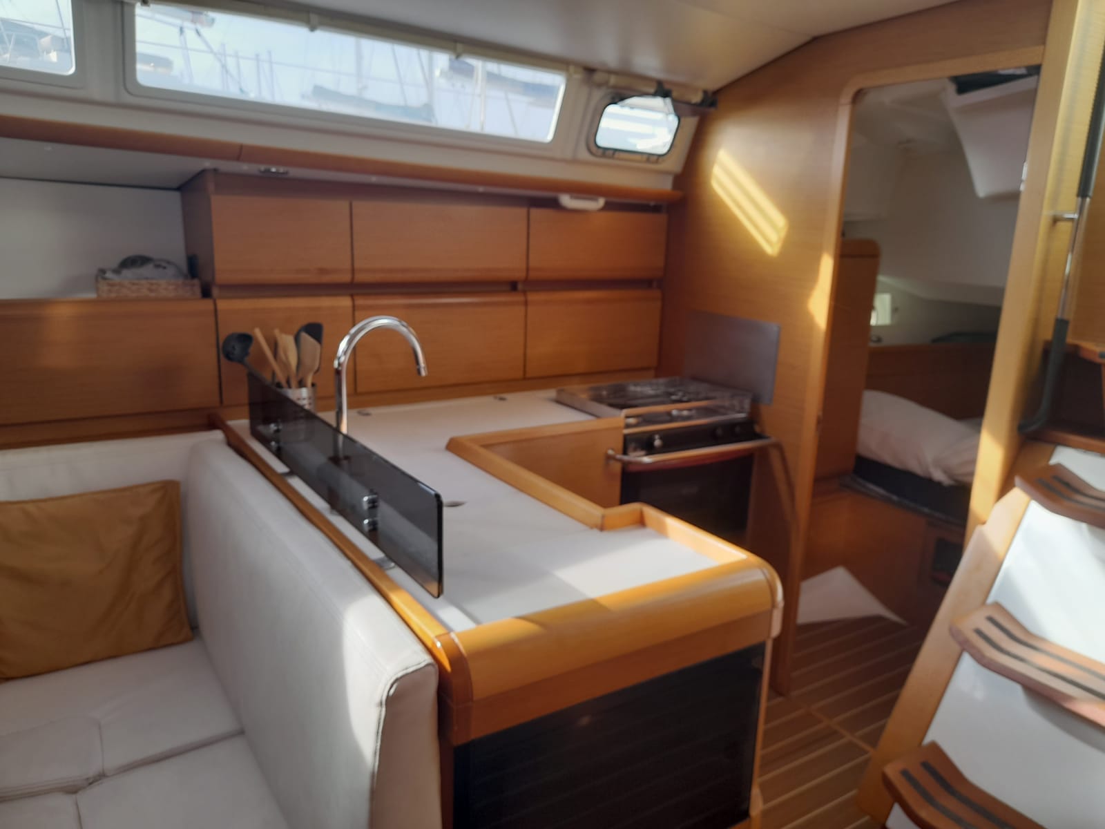 Photo #6 - Sun Odyssey 439 (Mira) en Salerno - 18066