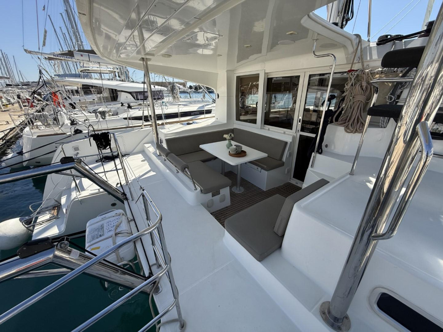 Lagoon 39 — photo 16