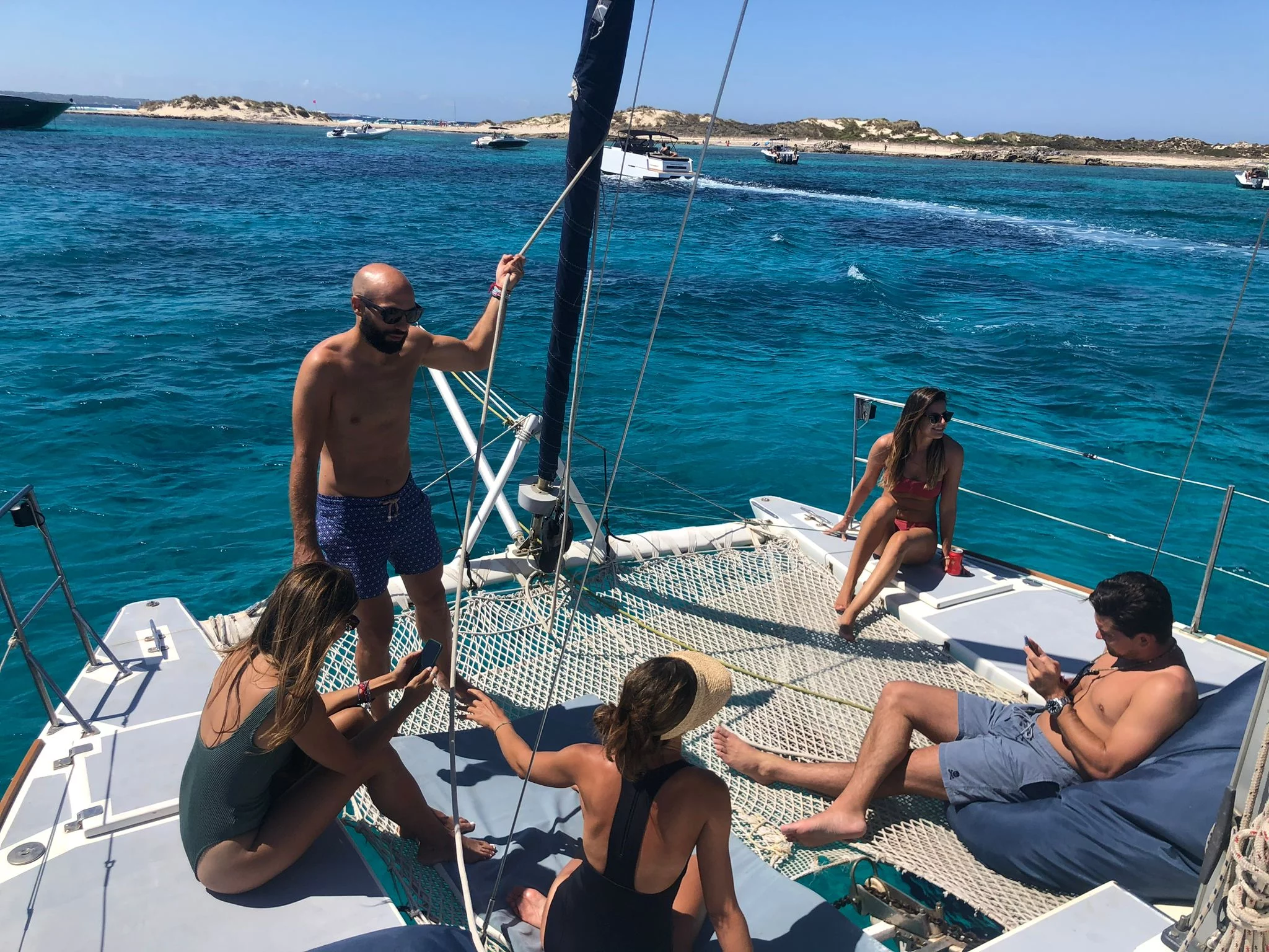 CAT 32 (Maui)  - 10
