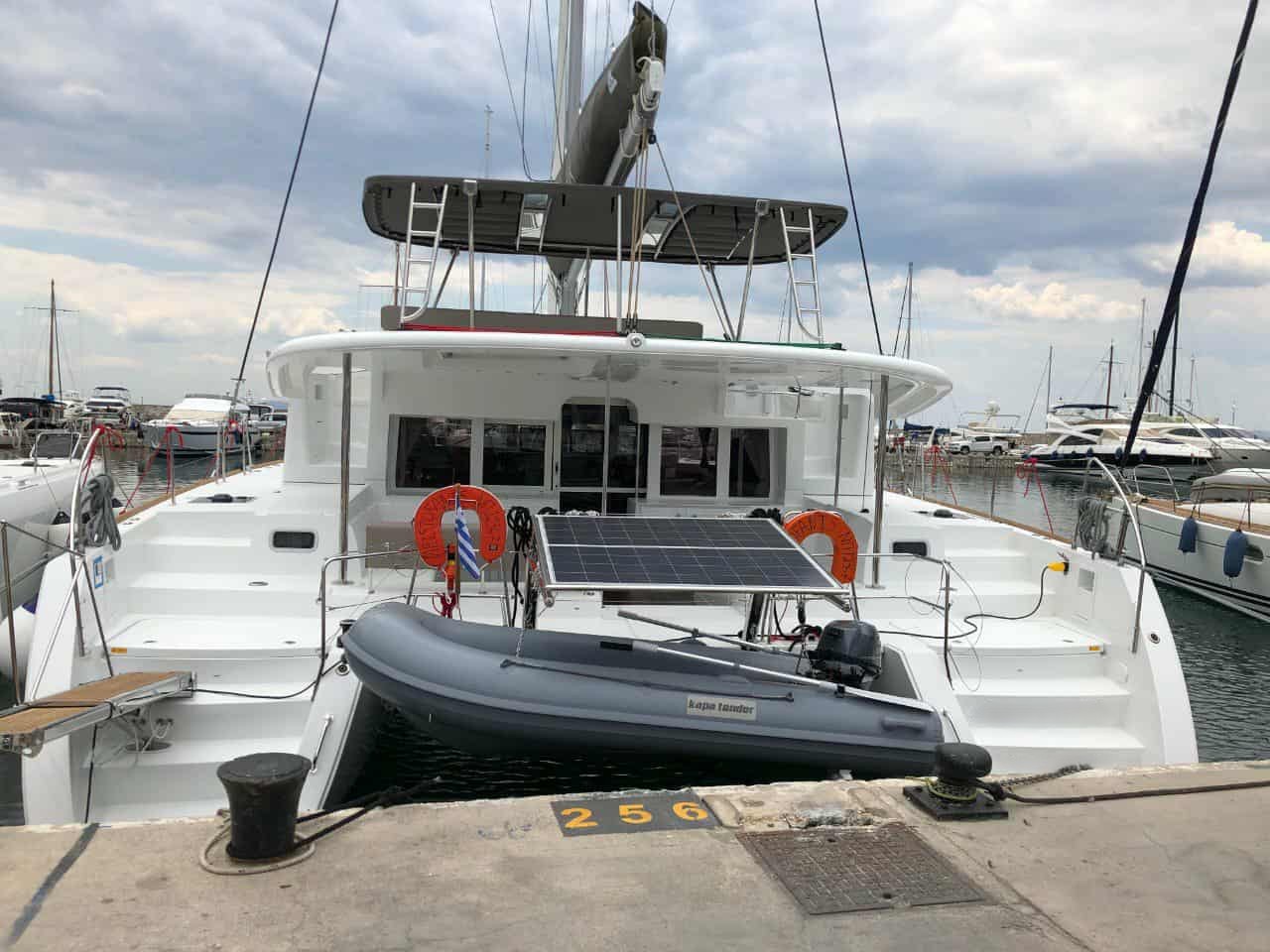 Lagoon 450 Fly — photo 7