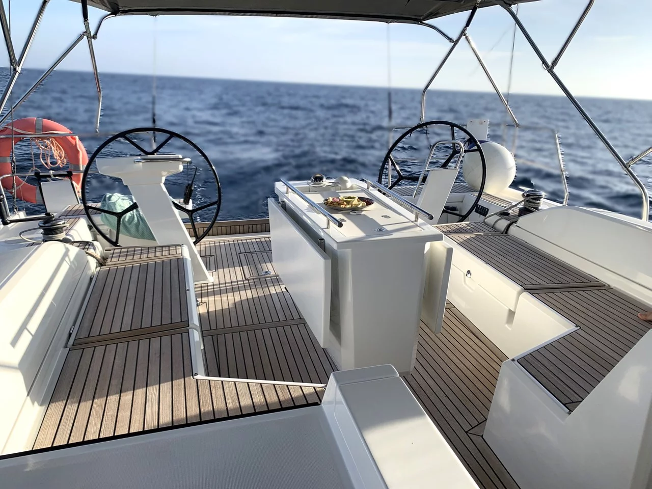 Oceanis 51.1 (Avocado)  - 2
