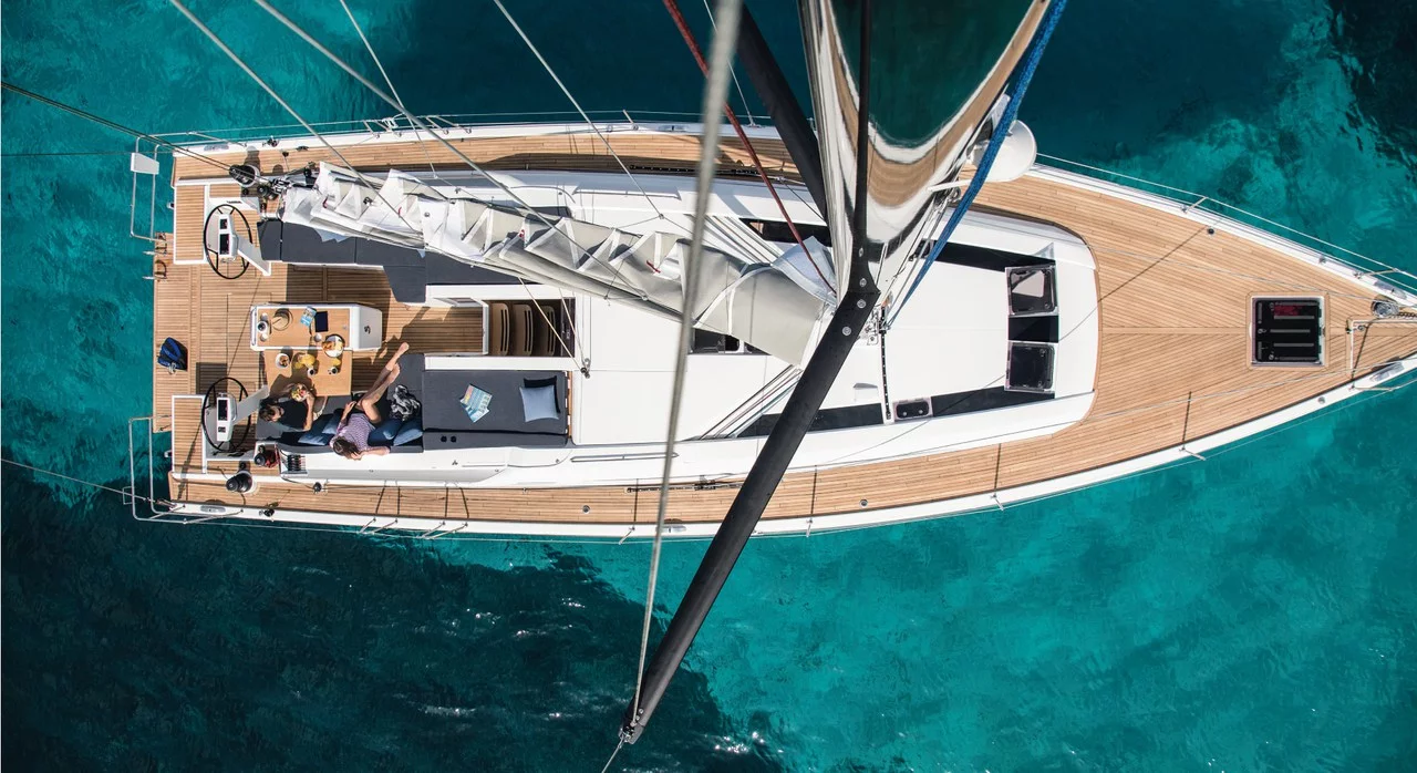 Oceanis 51.1 (Lima)  - 11