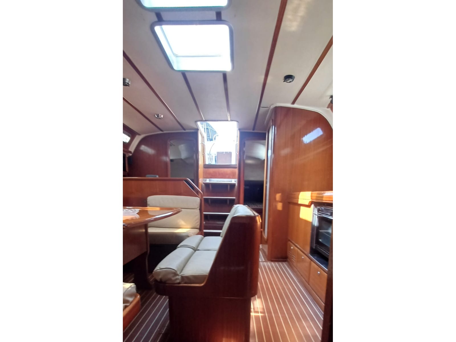 Bavaria 42 — photo 5
