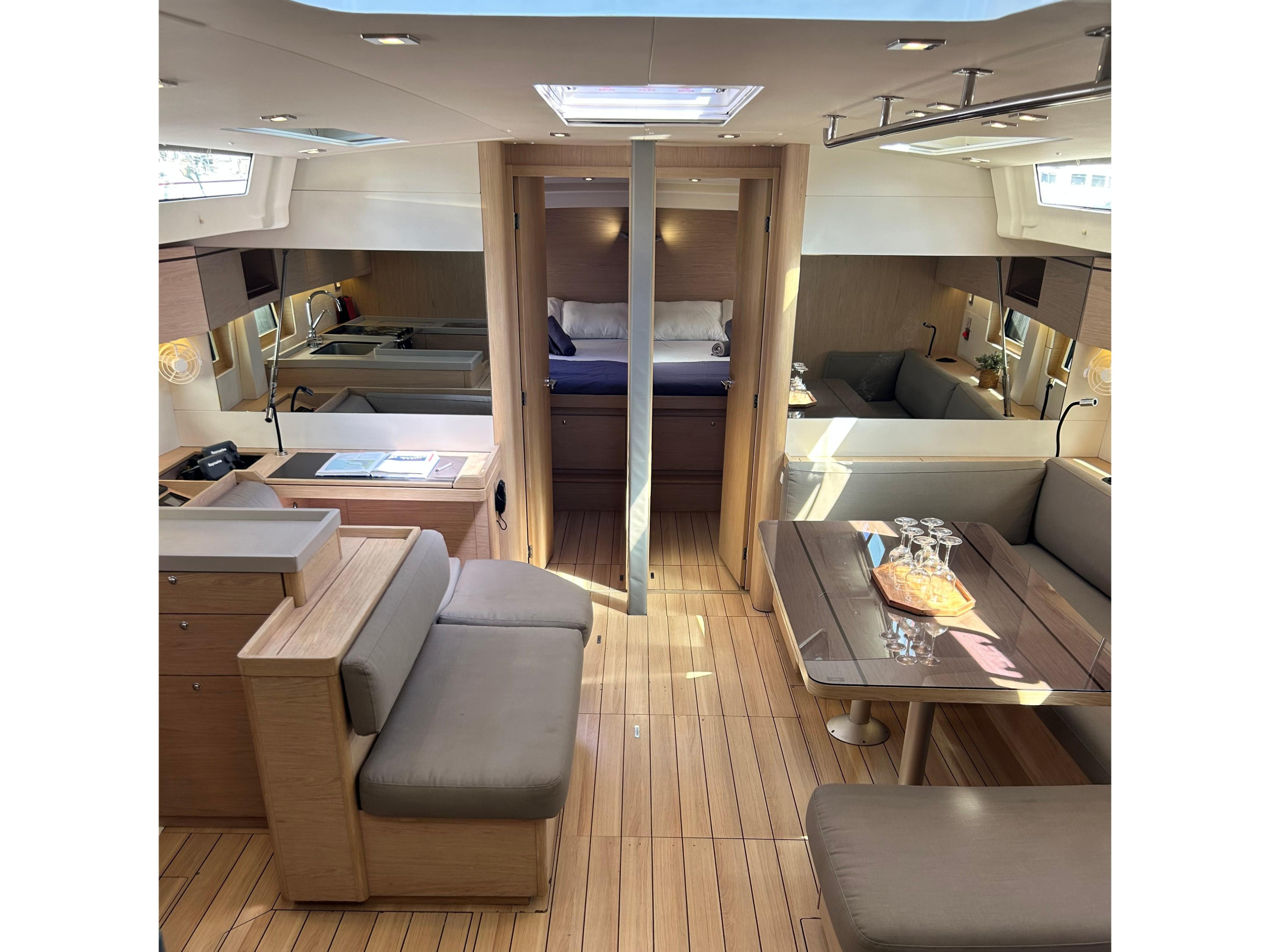 Oceanis 51.1 — photo 15