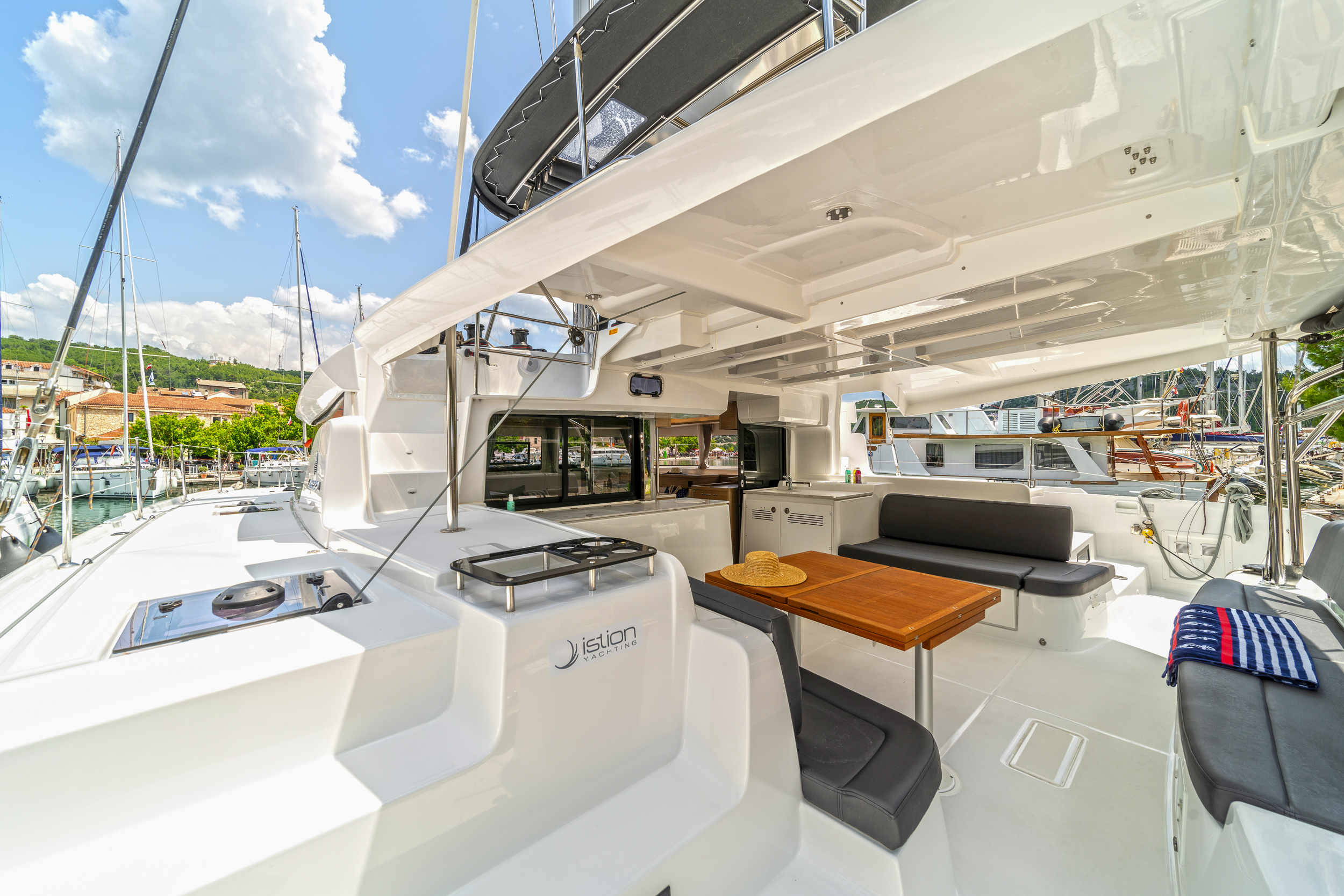 Lagoon 46 & GEN & WM — photo 8