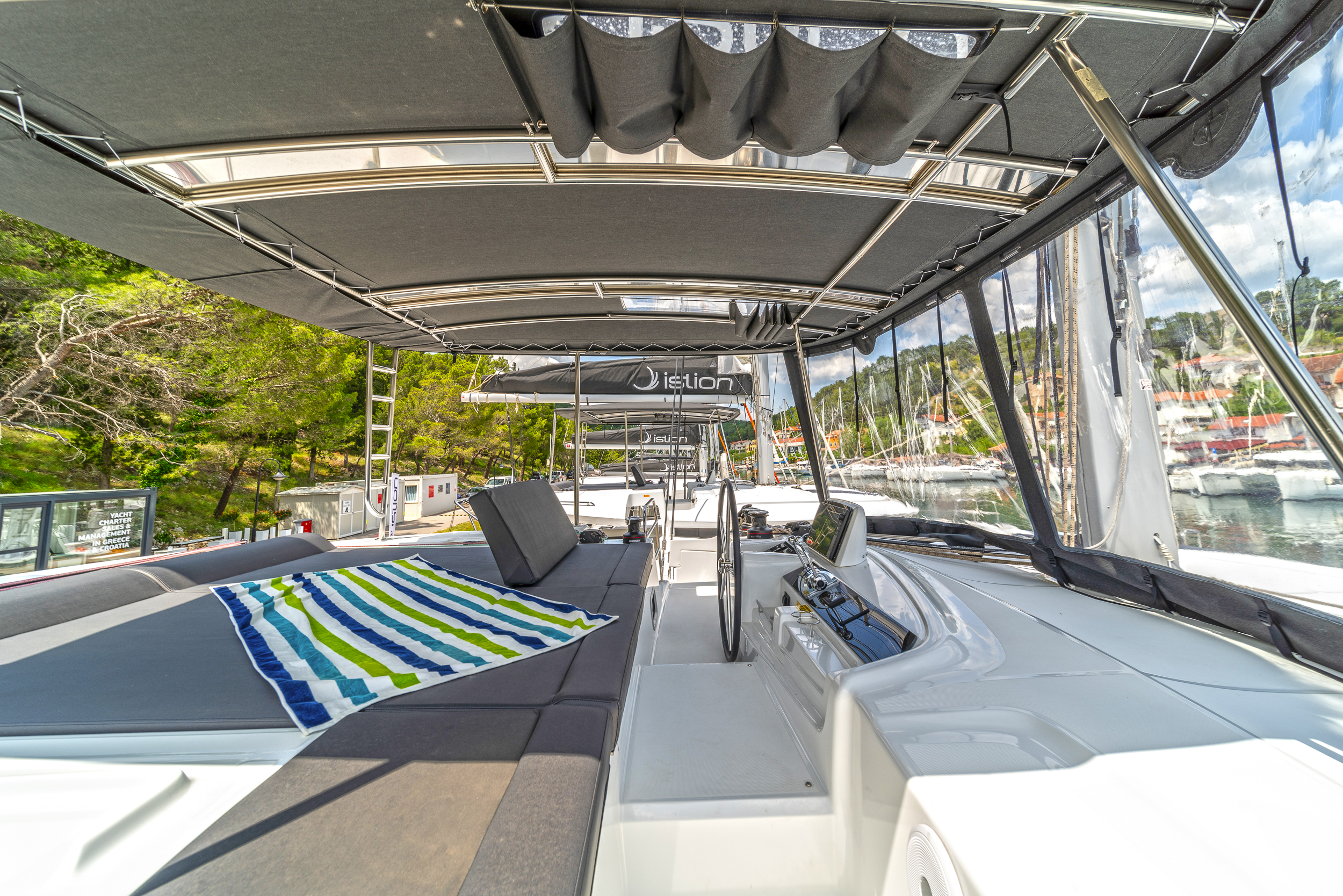 Lagoon 46 & GEN & WM — photo 15