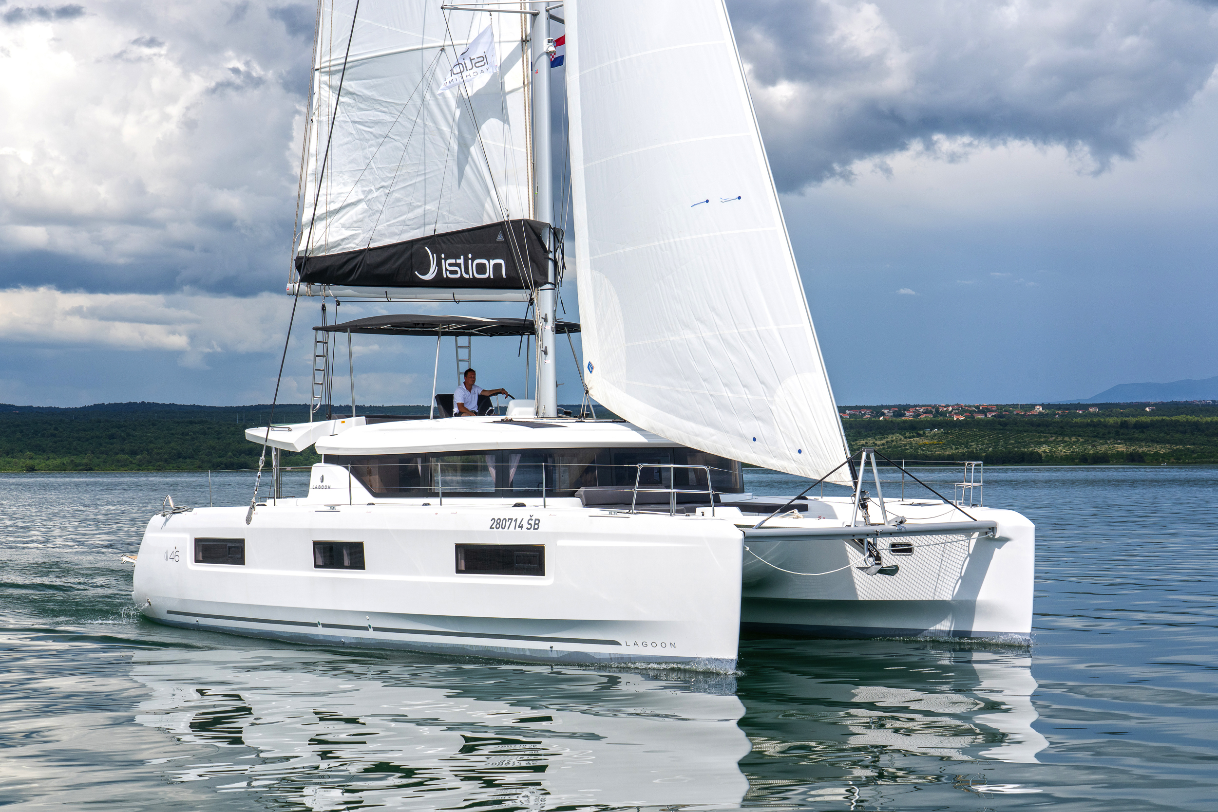 Lagoon 46 & GEN & WM — photo 6