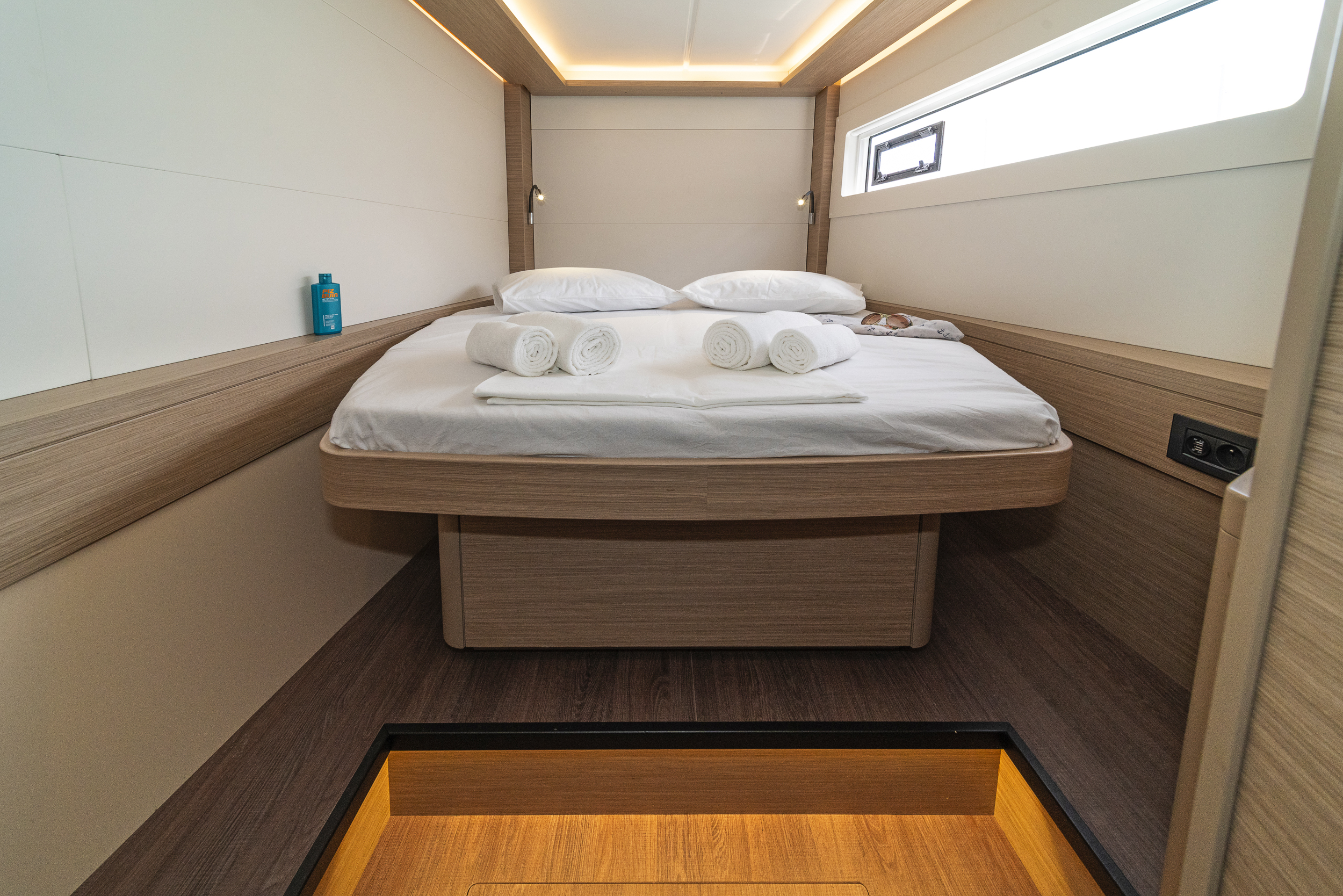Lagoon 46 & GEN & WM — photo 14