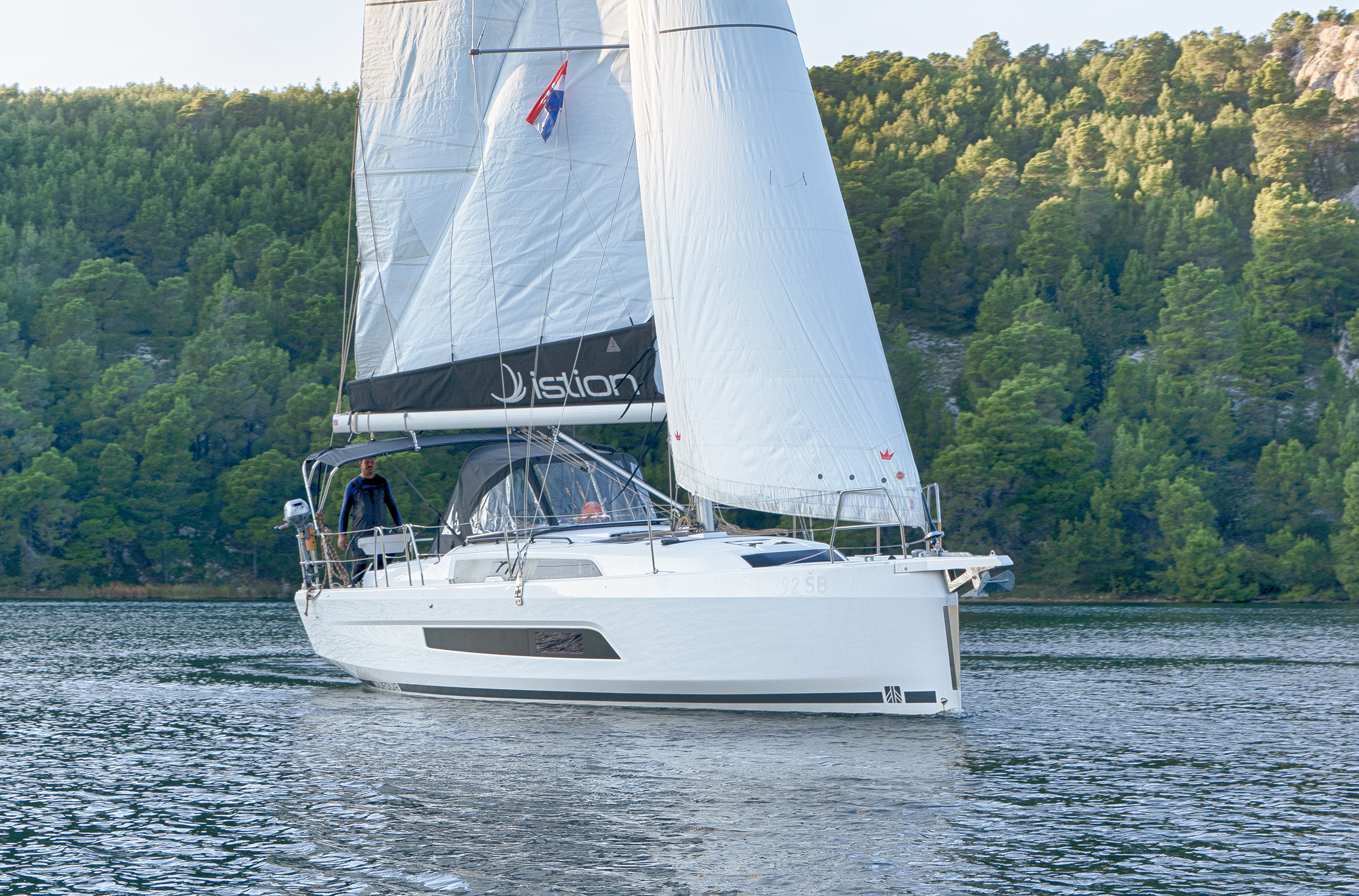Dufour 37 — photo 2