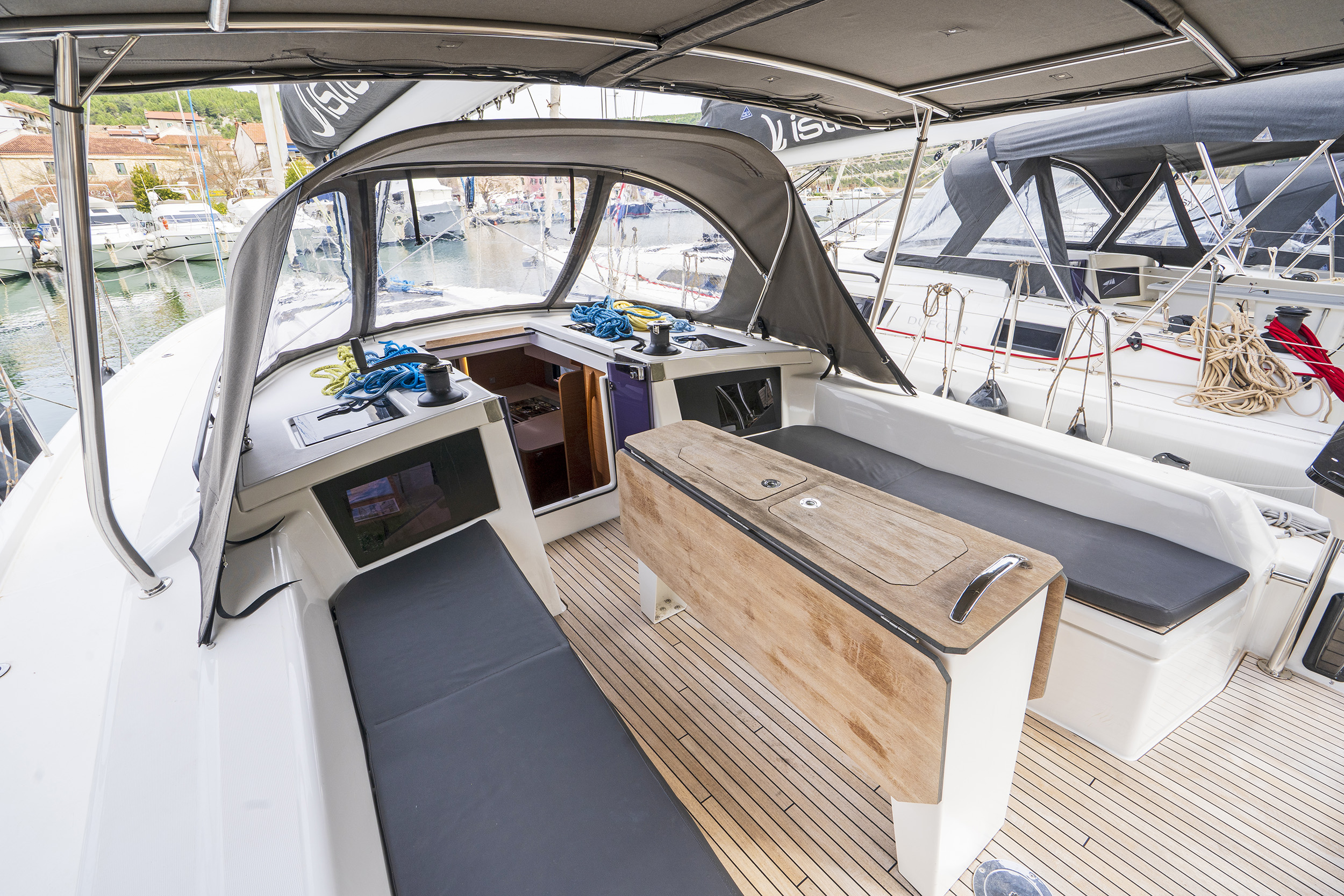Dufour 41 — photo 2