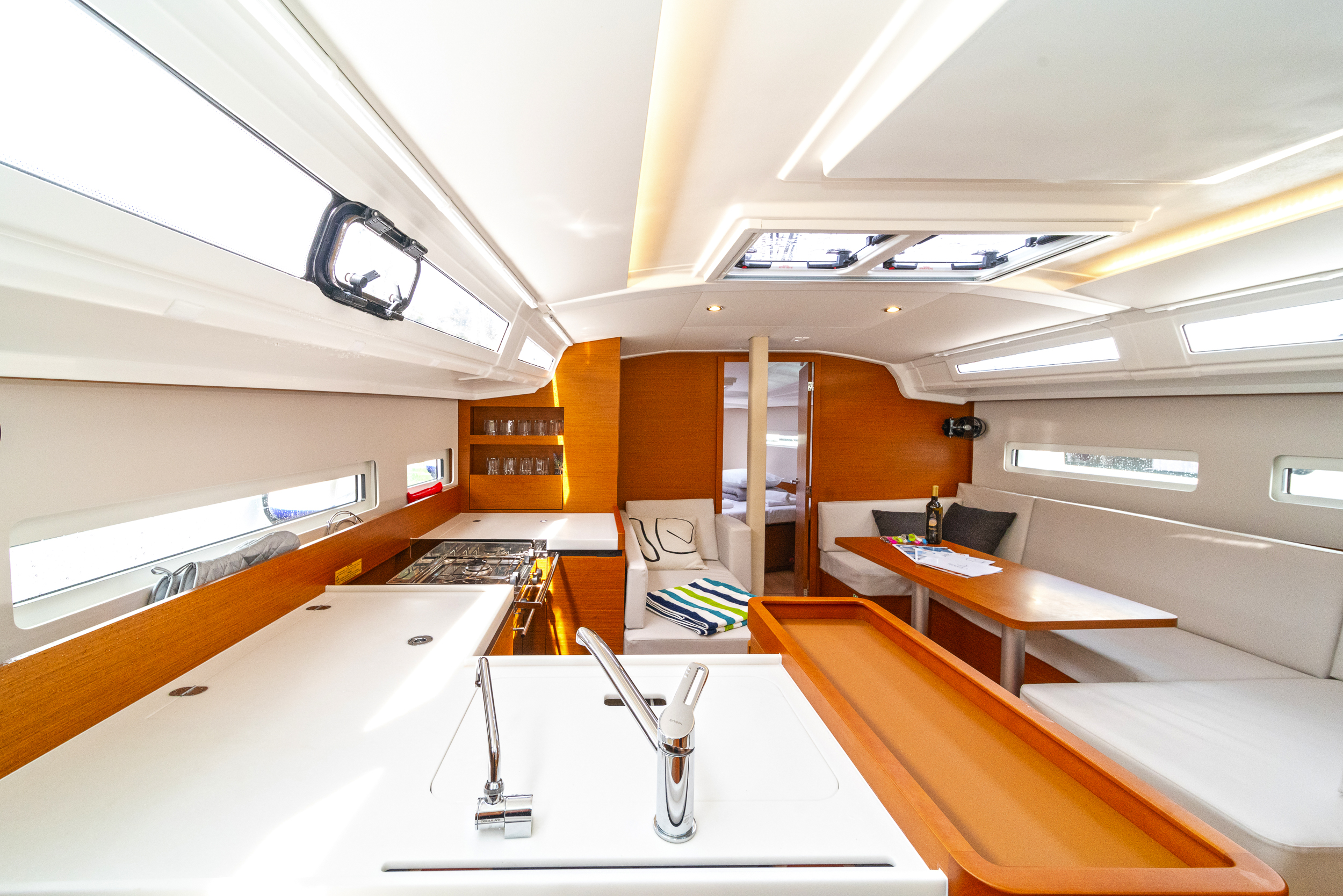 Sun Odyssey 410 — photo 7