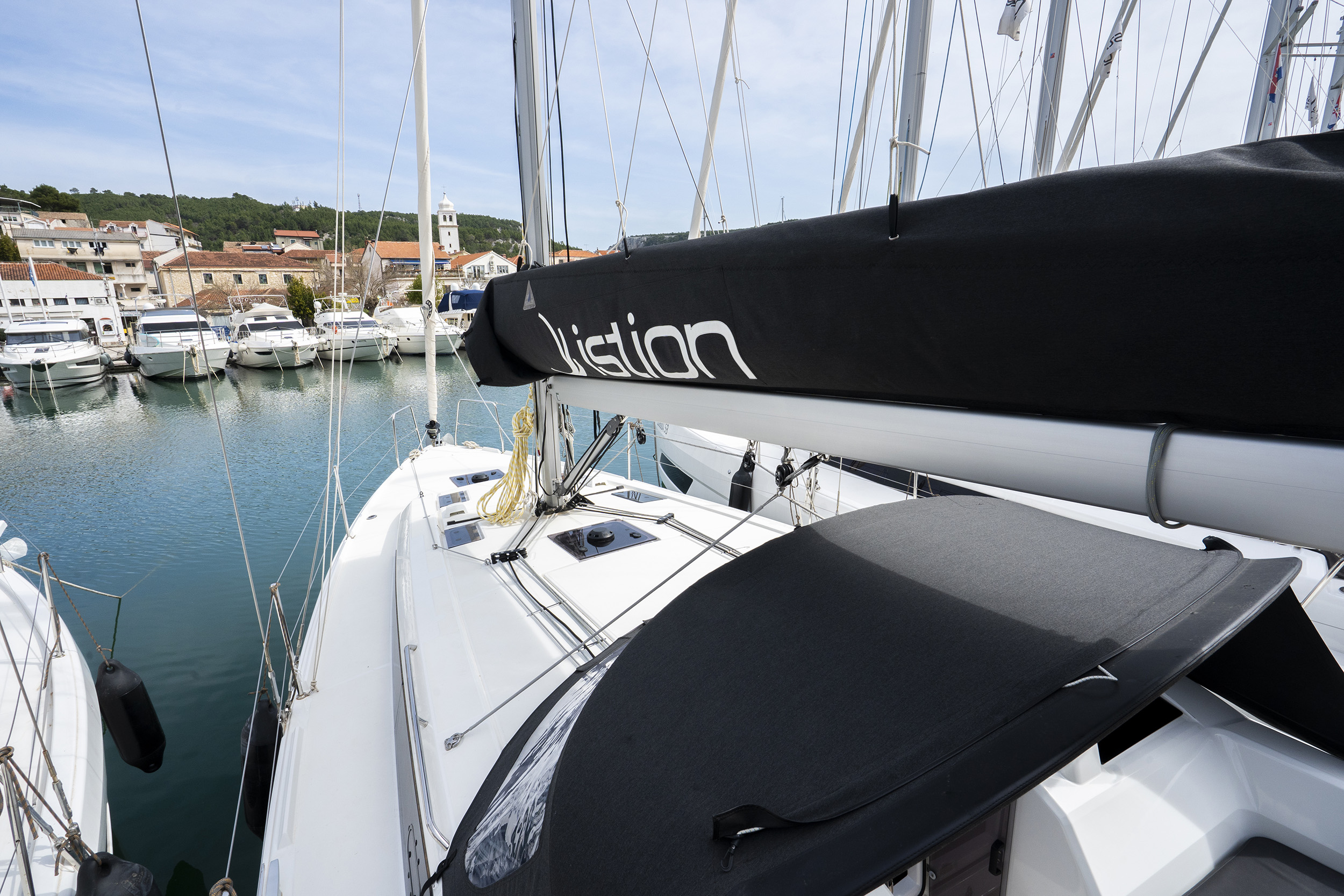 Oceanis 37.1 — photo 14