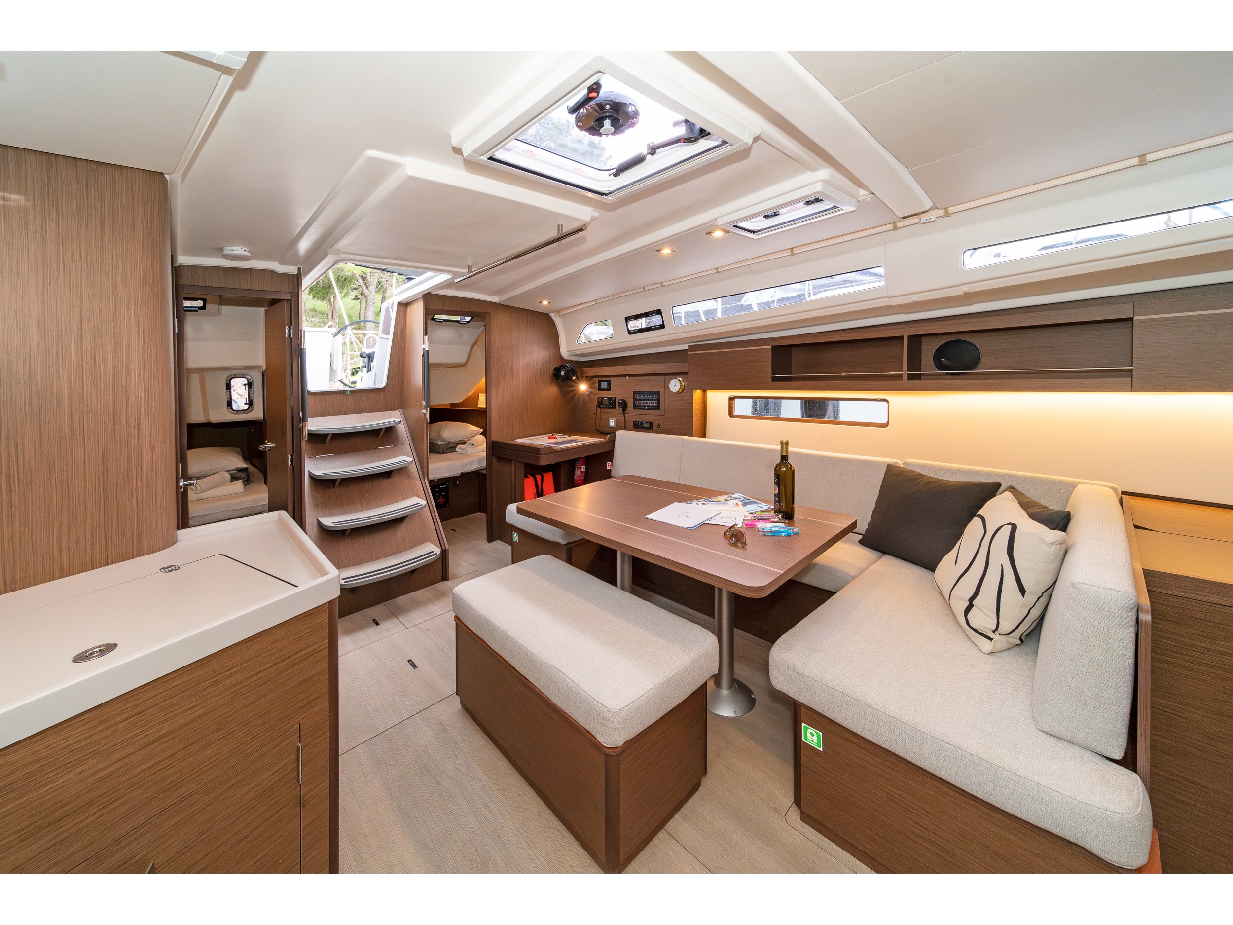 Oceanis 40.1 — photo 13