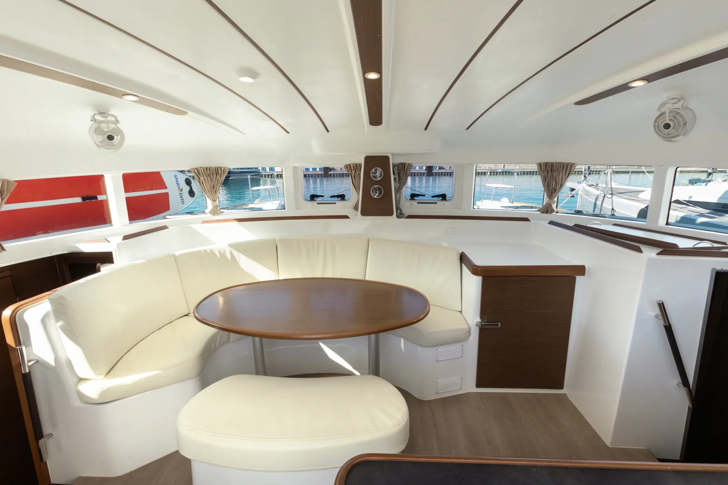 Lagoon 380 S2 (Ploto)  - 4