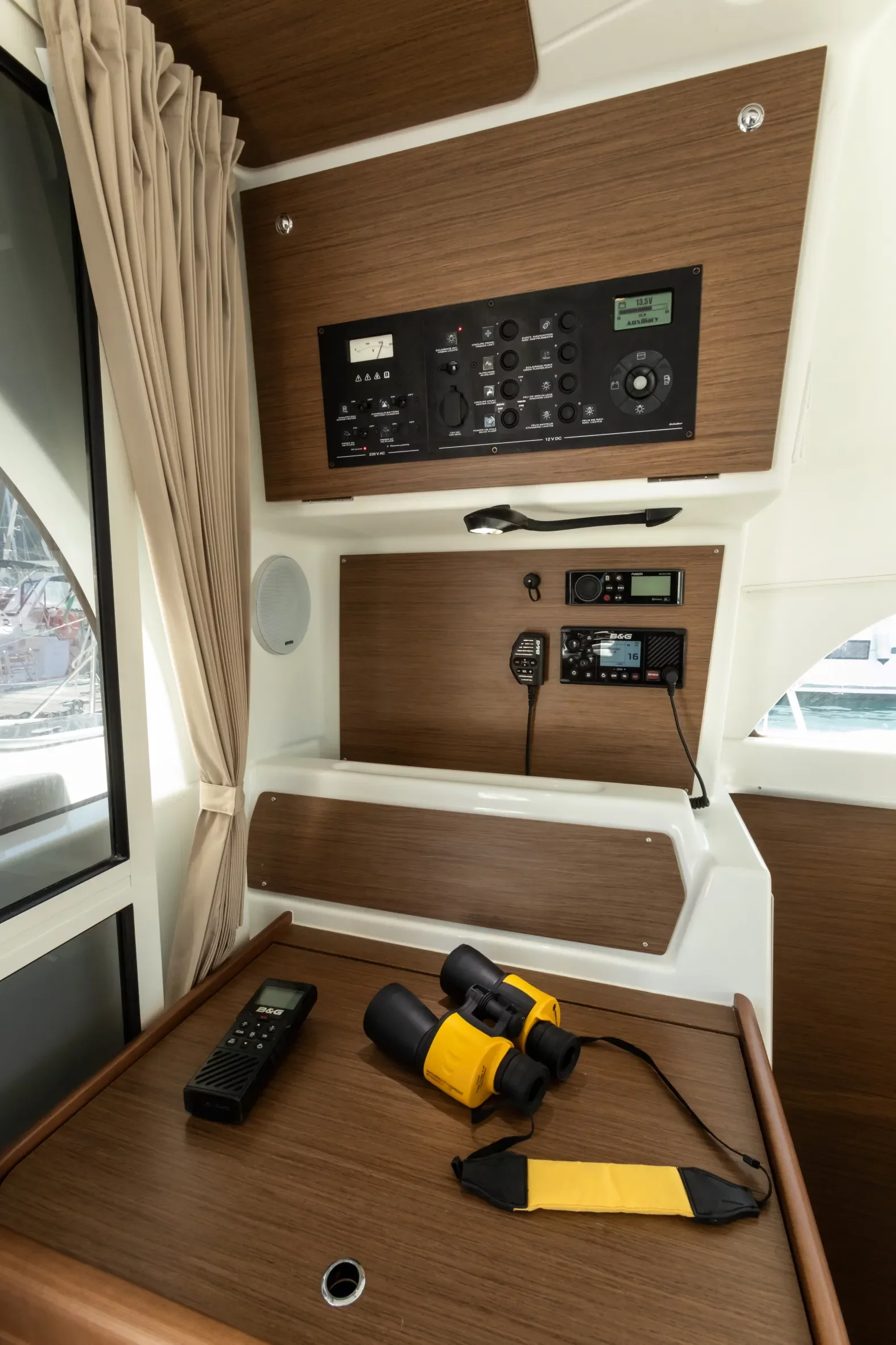 Lagoon 380 S2 (Ploto)  - 7