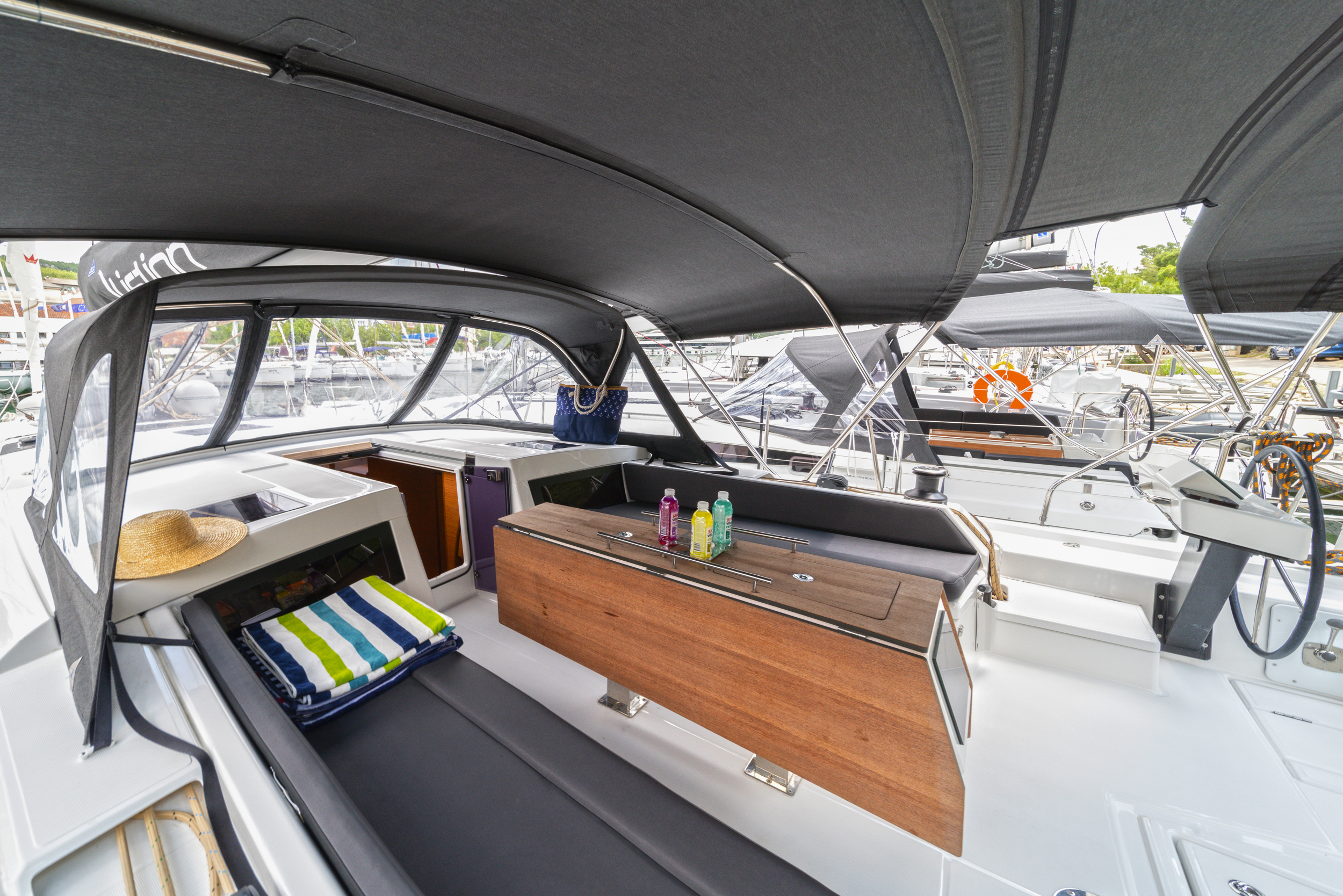 Dufour 470 — photo 2