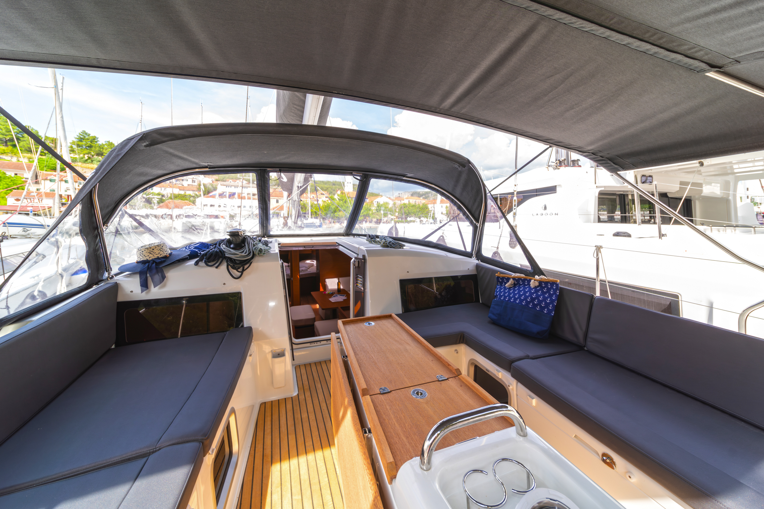 Sun Odyssey 490 — photo 2