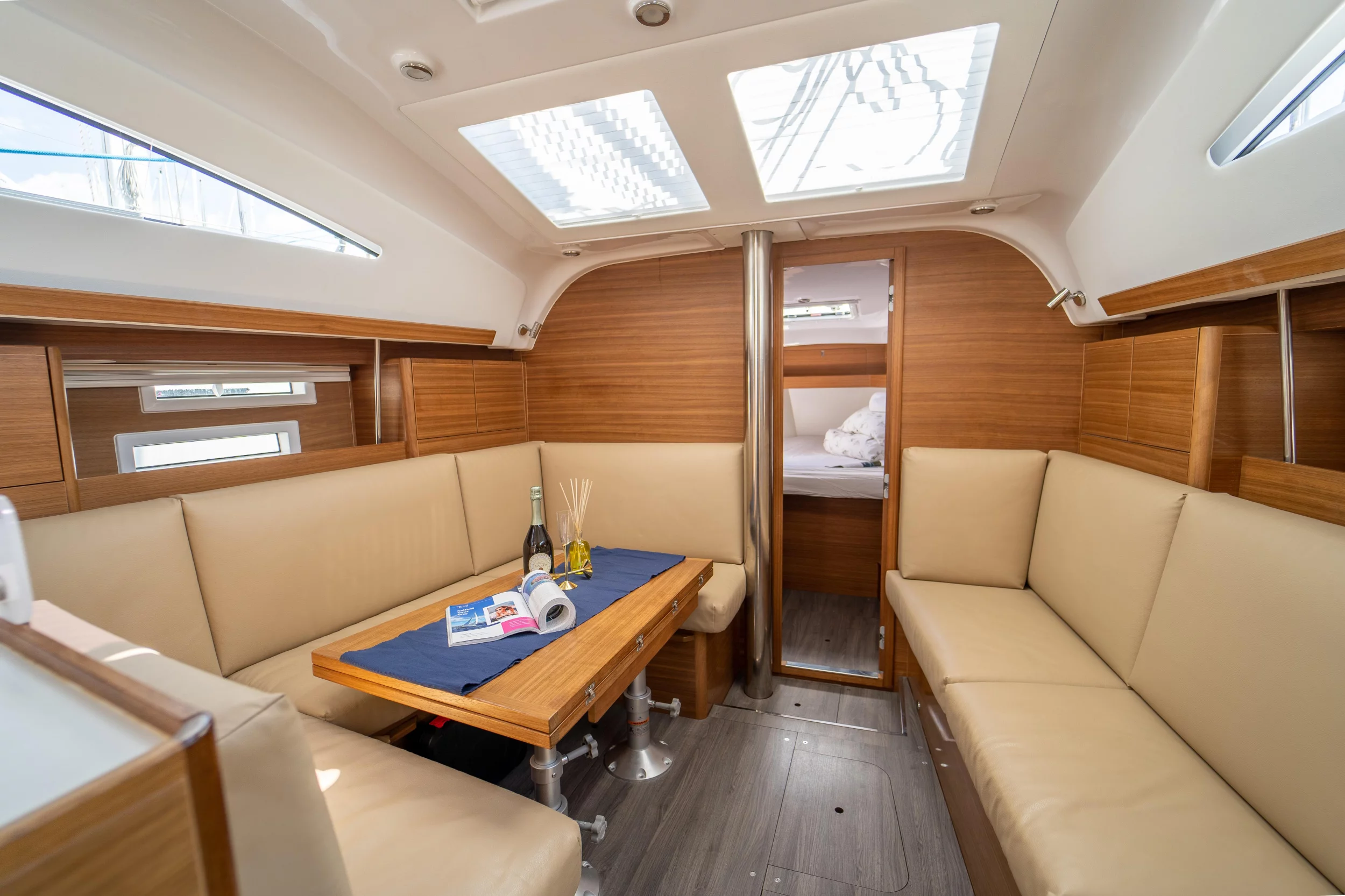Elan Impression 40.1 (Olelole)  - 42