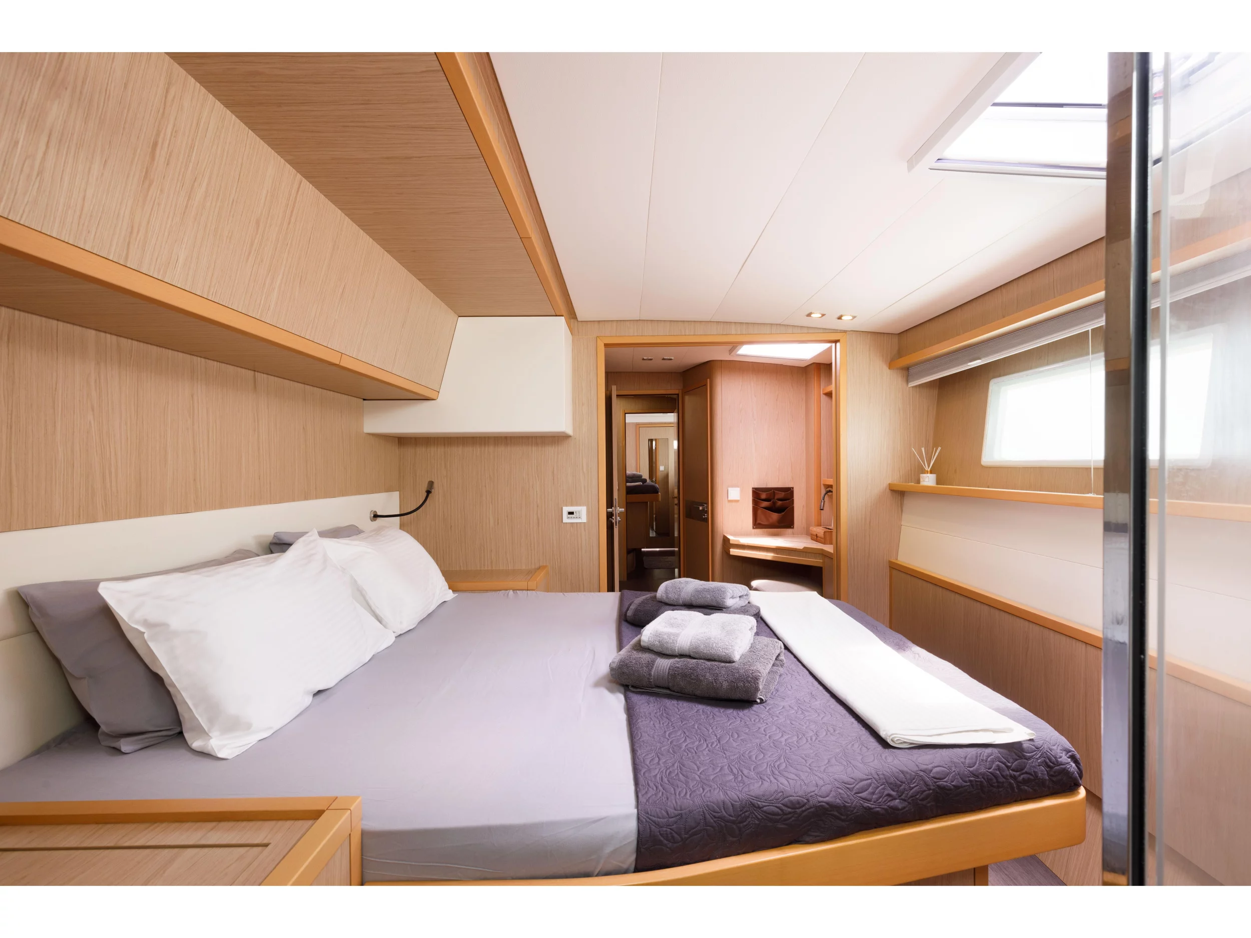 Lagoon 52 (Kepi) Interior image - 18