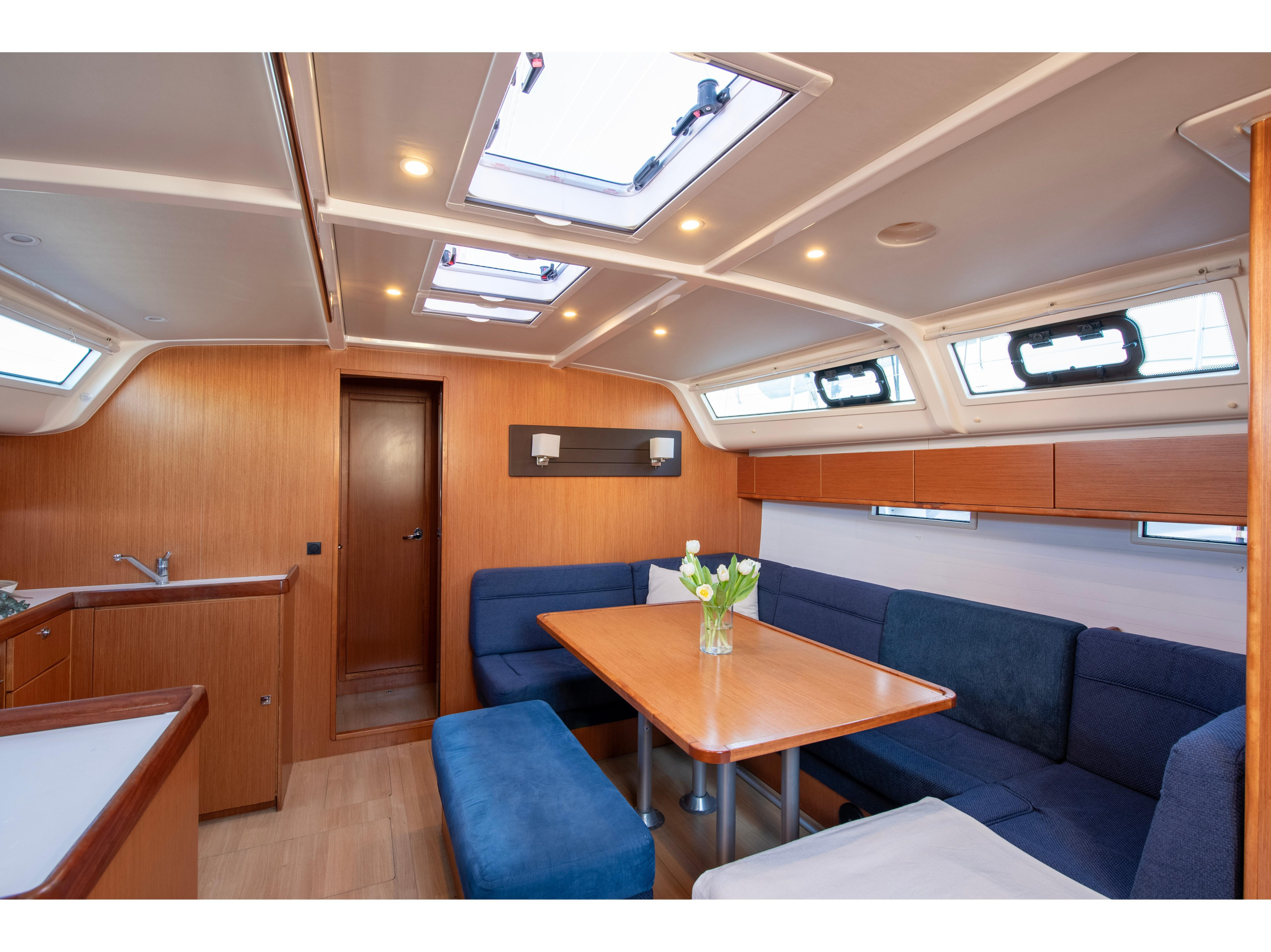 Bavaria Cruiser 51 — photo 9