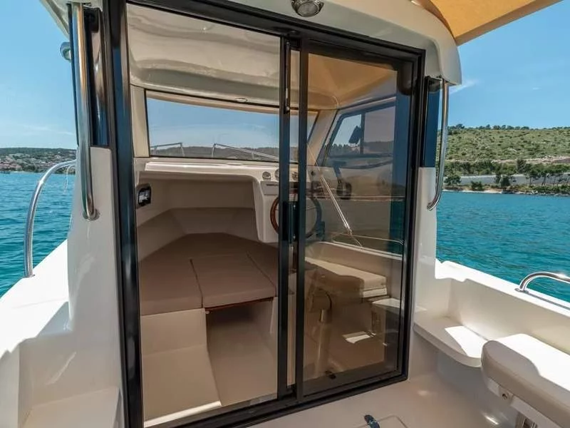 Fortis 590C (Fortis 590C) Interior image - 3
