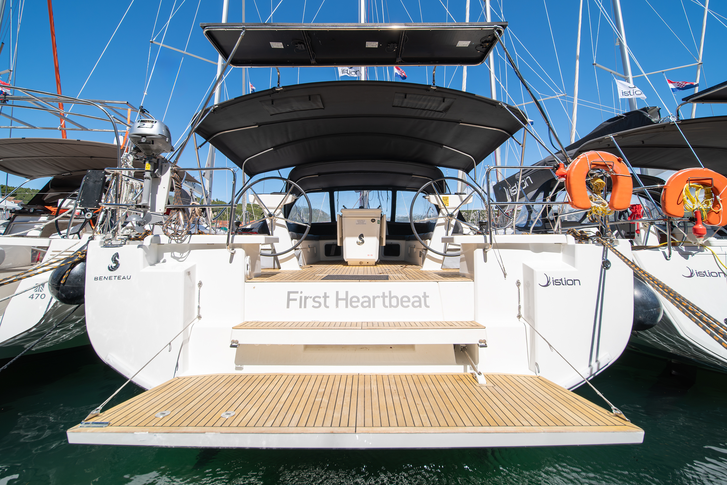 Oceanis 51.1 (5+1 cab) & GEN — photo 4