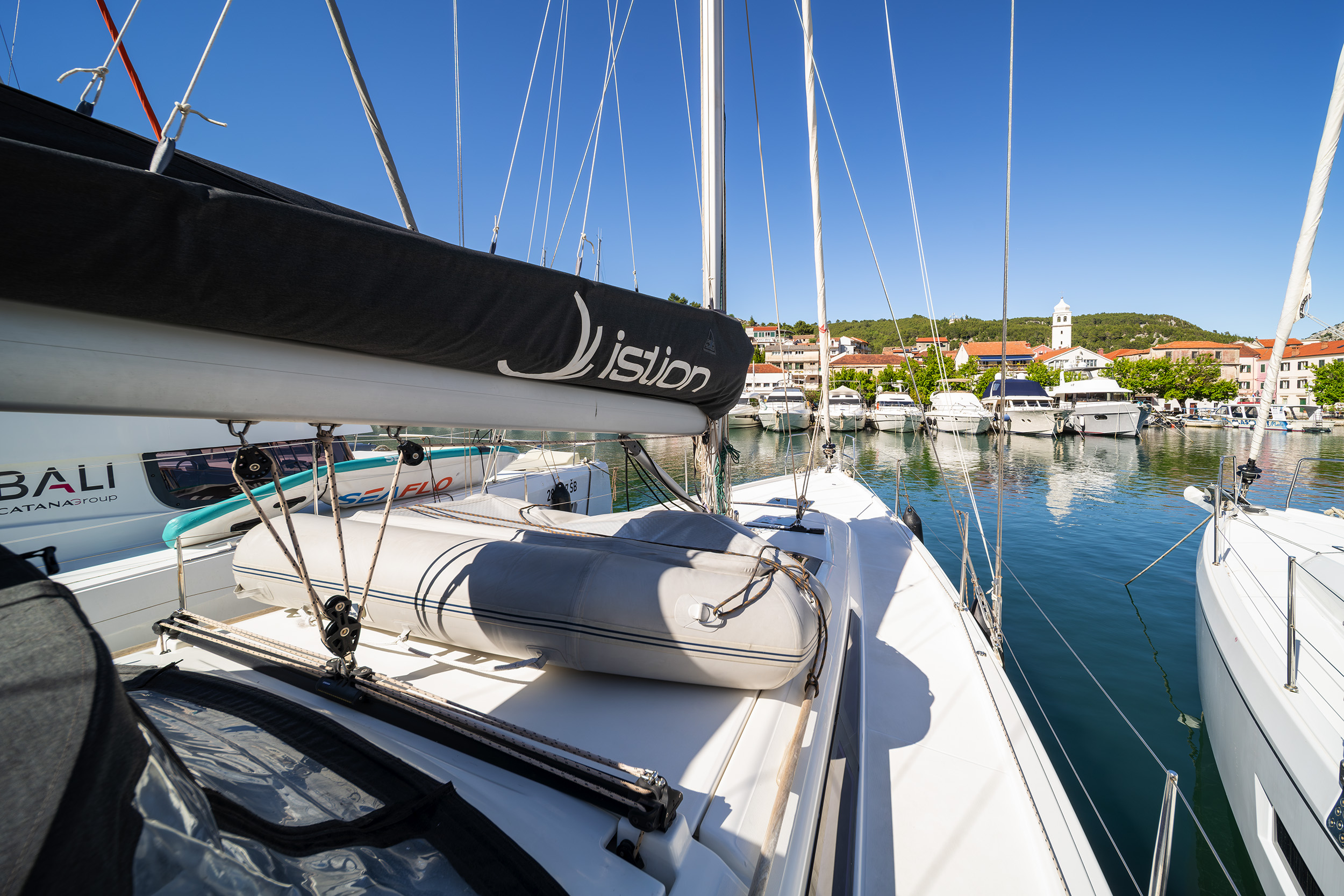 Dufour 430 — photo 14