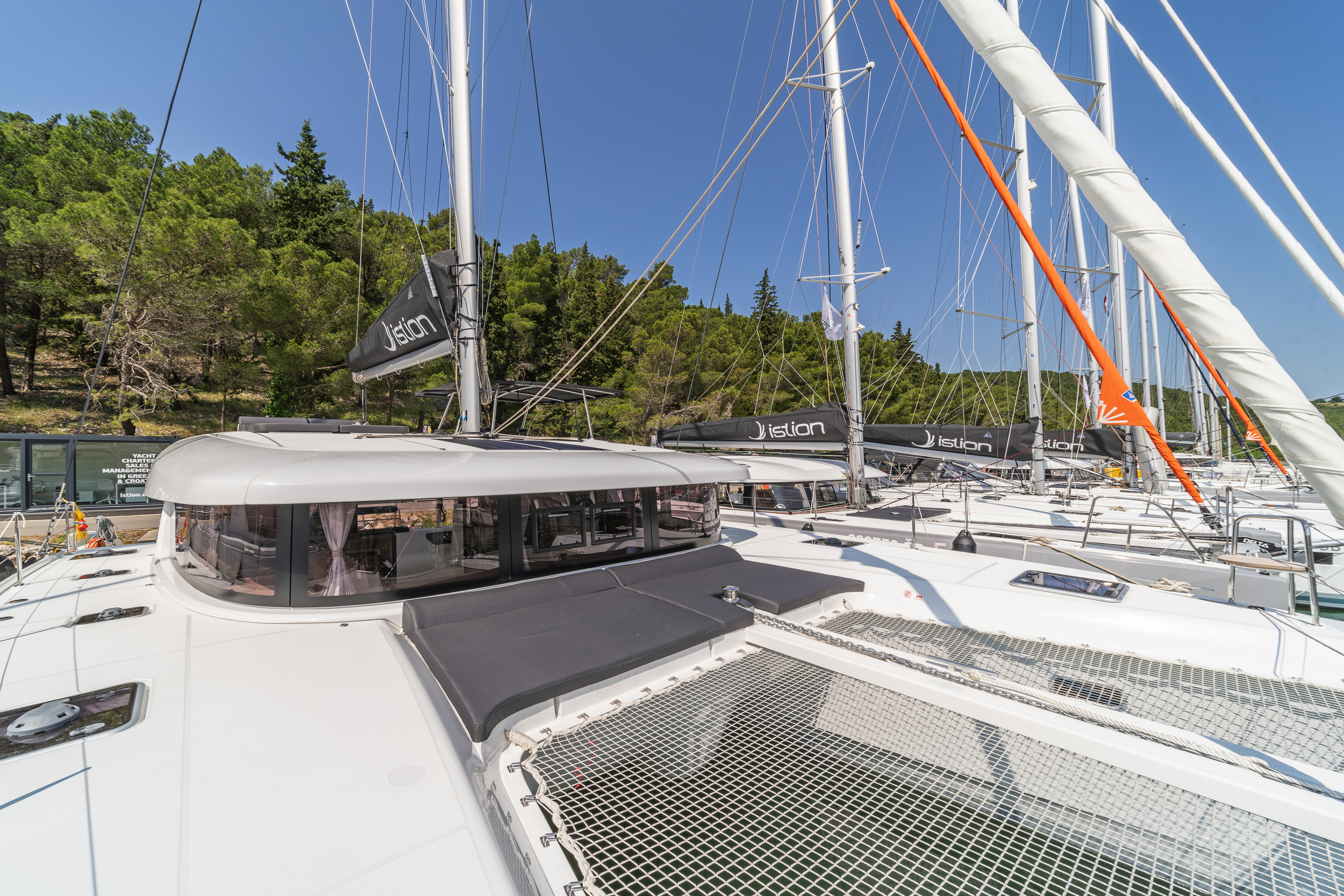 Lagoon 42 & GEN & WM — photo 16