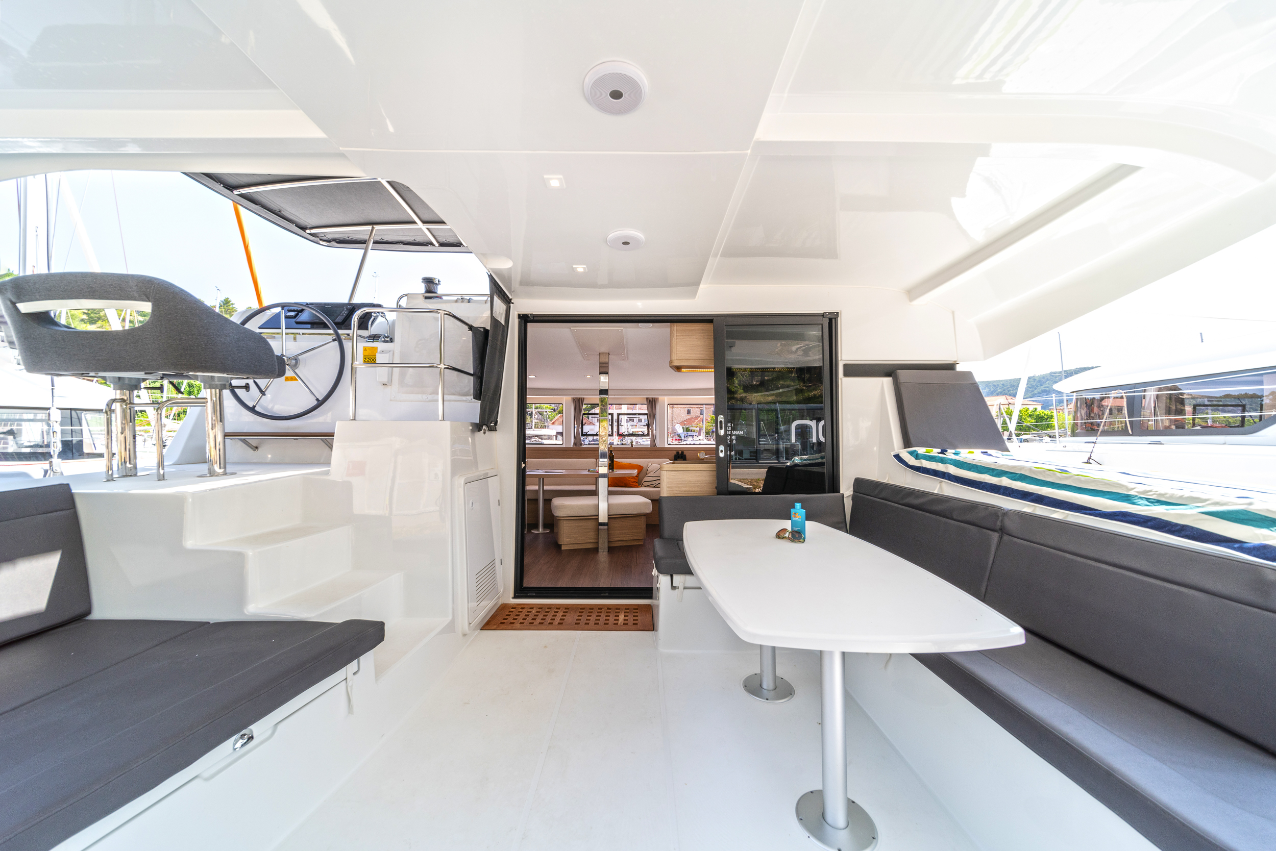 Lagoon 42 & GEN & WM — photo 13