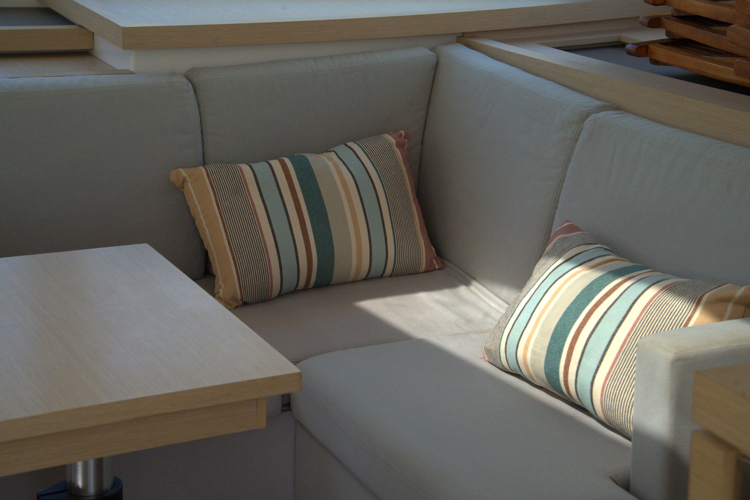 Fountaine Pajot Astréa 42 (Wm-Ac in dinette-Gen-Sol.Pan) — photo 37