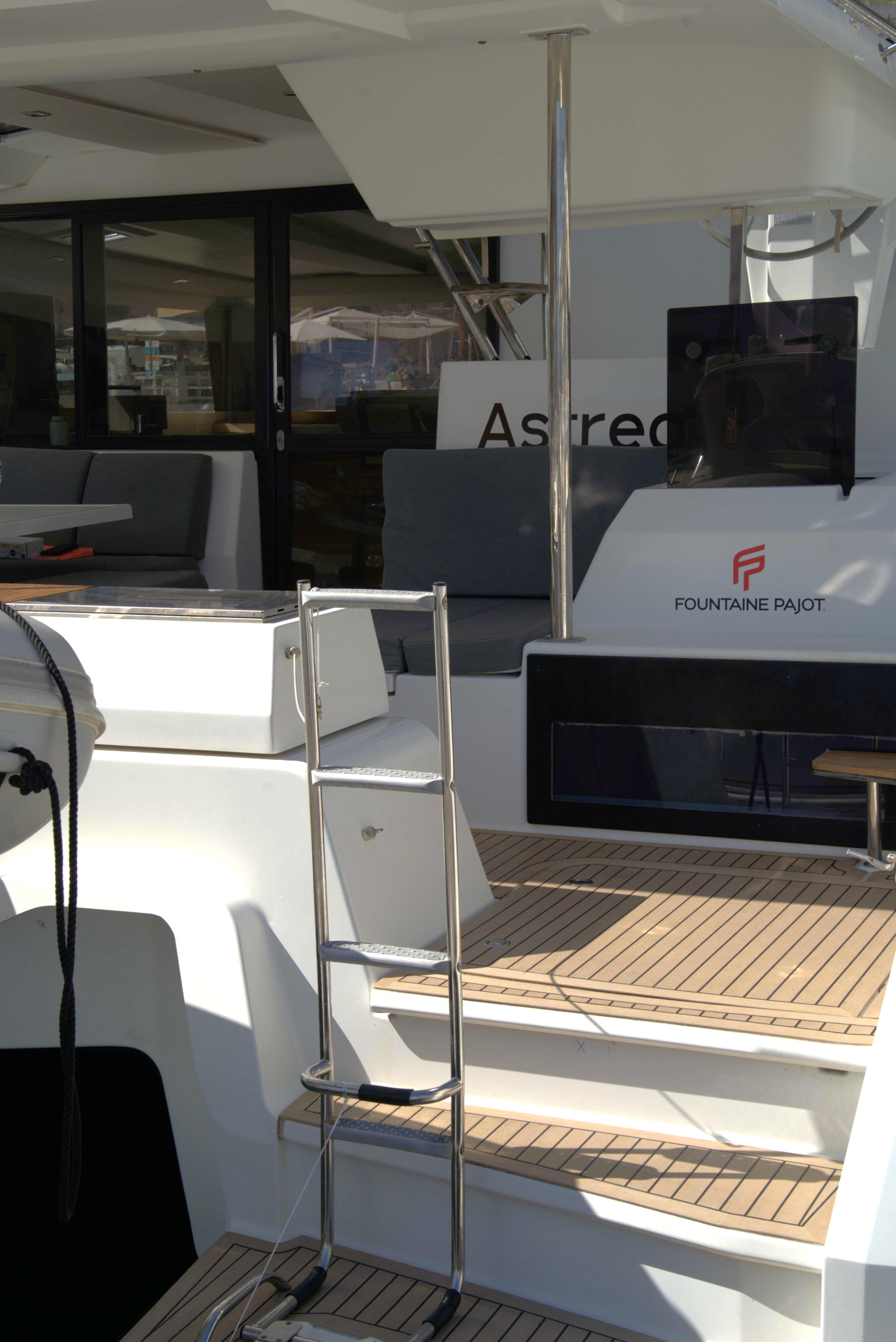 Fountaine Pajot Astréa 42 (Wm-Ac in dinette-Gen-Sol.Pan) — photo 42