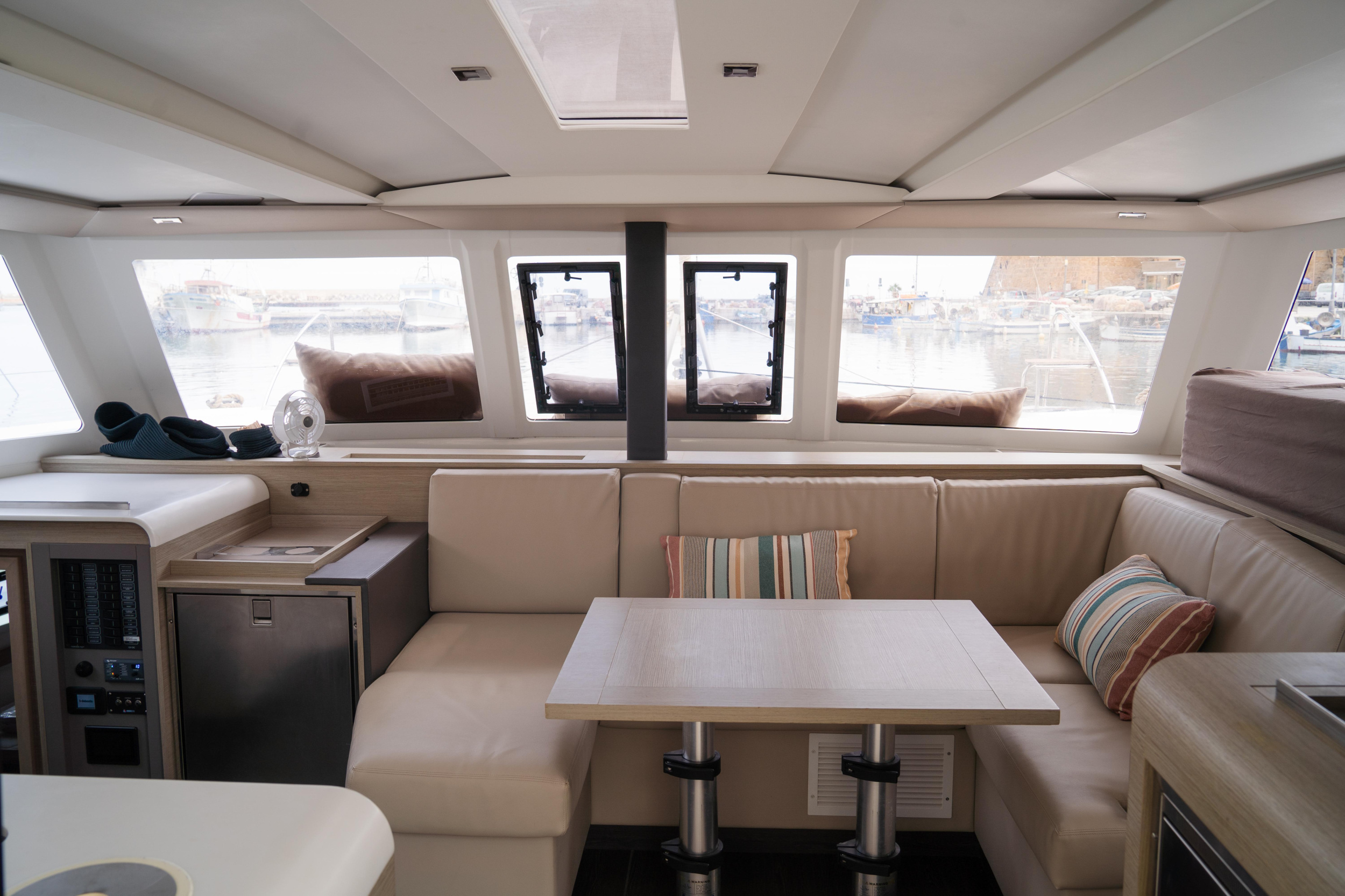 Fountaine Pajot Isla 40 (Wm-Ac in dinette-Gen-Sol.Pan) — photo 63