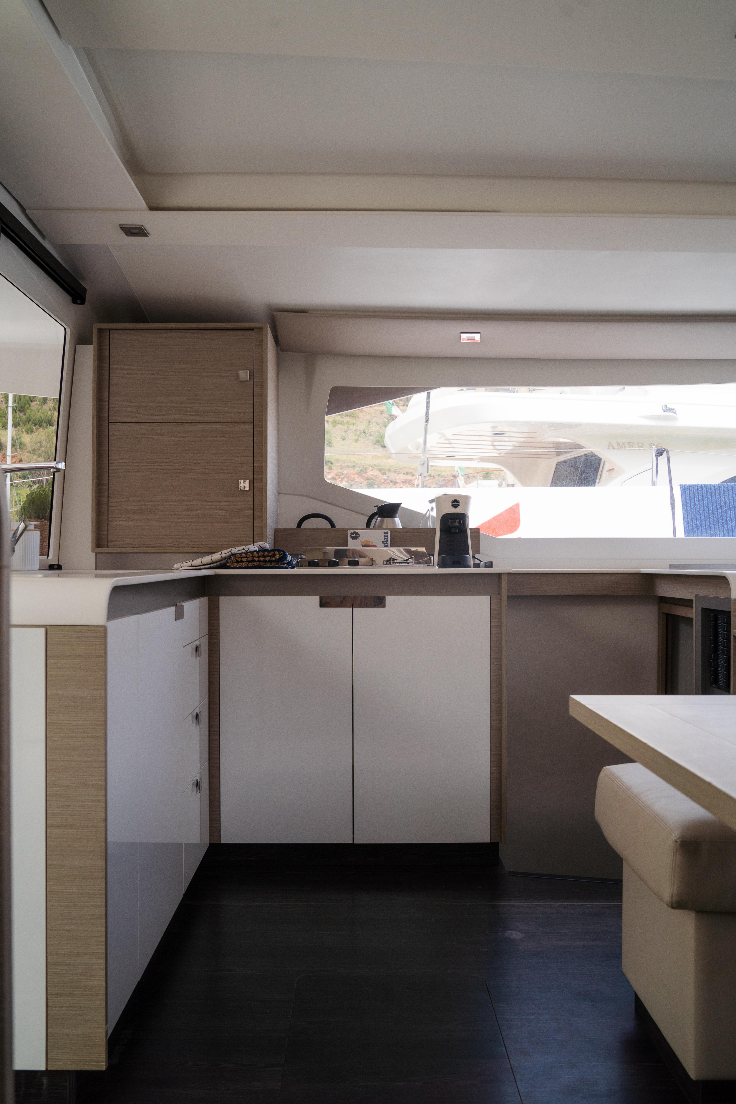 Fountaine Pajot Isla 40 (Wm-Ac in dinette-Gen-Sol.Pan) — photo 41