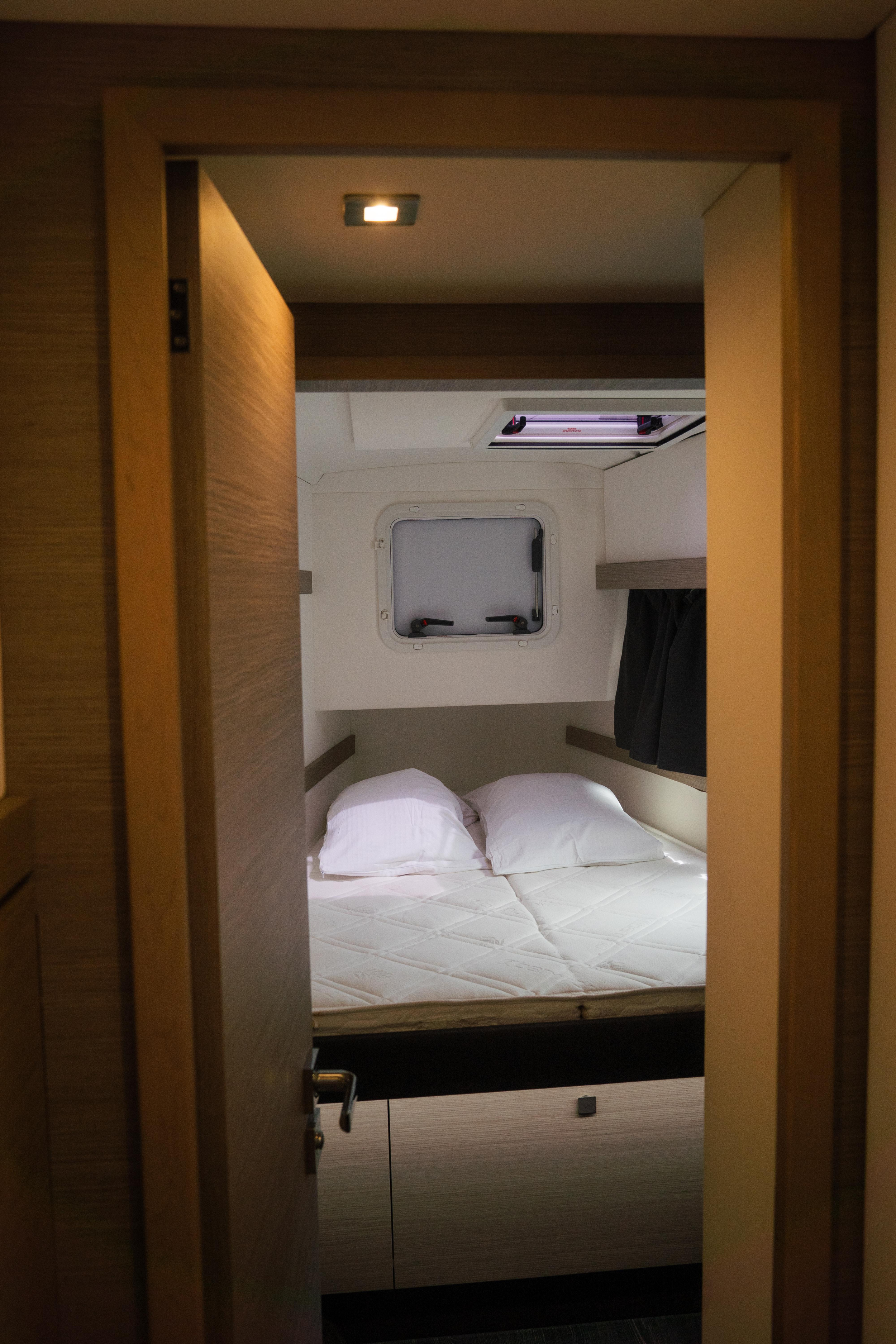 Fountaine Pajot Isla 40 (Wm-Ac in dinette-Gen-Sol.Pan) — photo 13