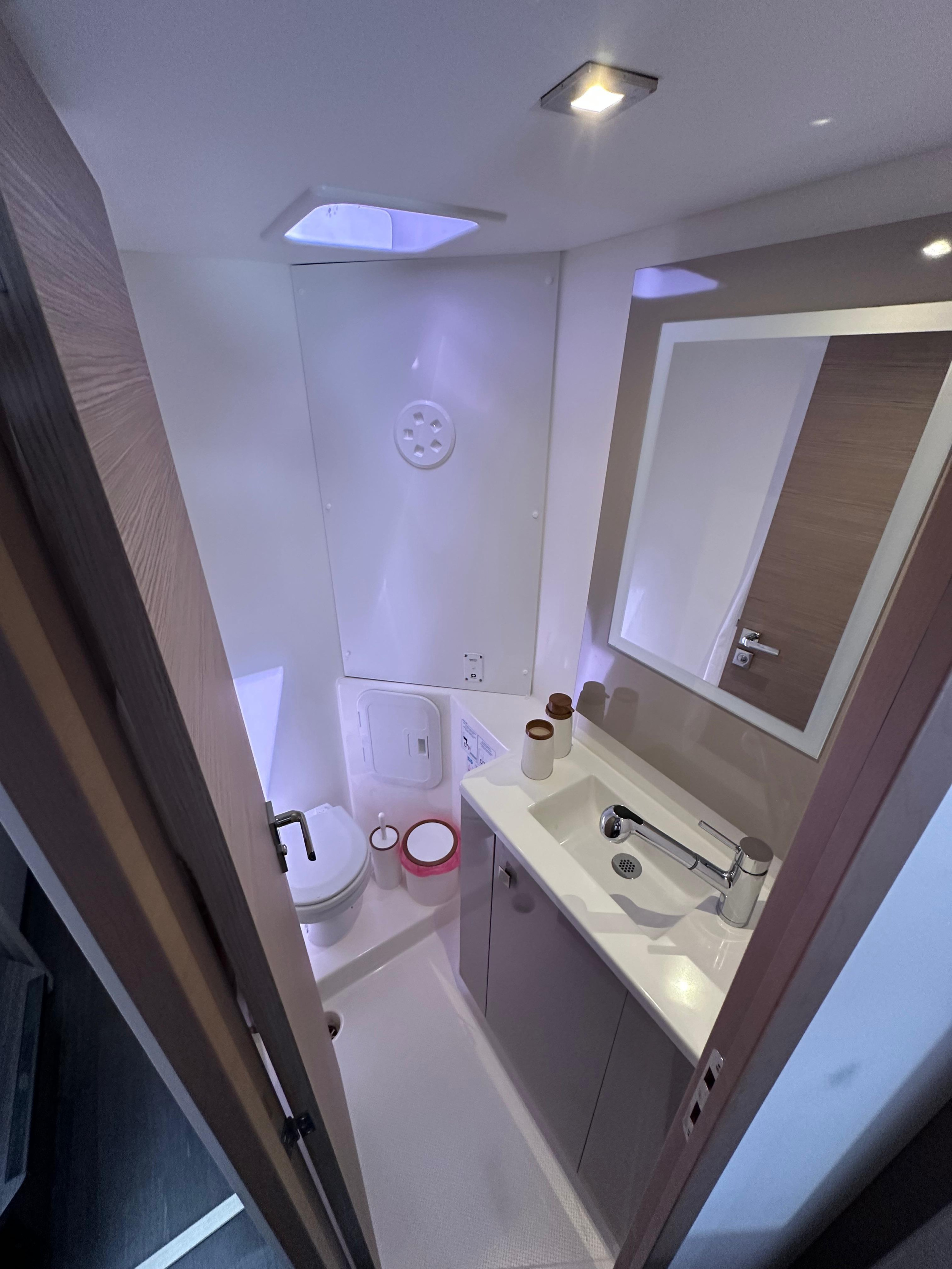 Fountaine Pajot Isla 40 (Wm-Ac in dinette-Gen-Sol.Pan) — photo 80