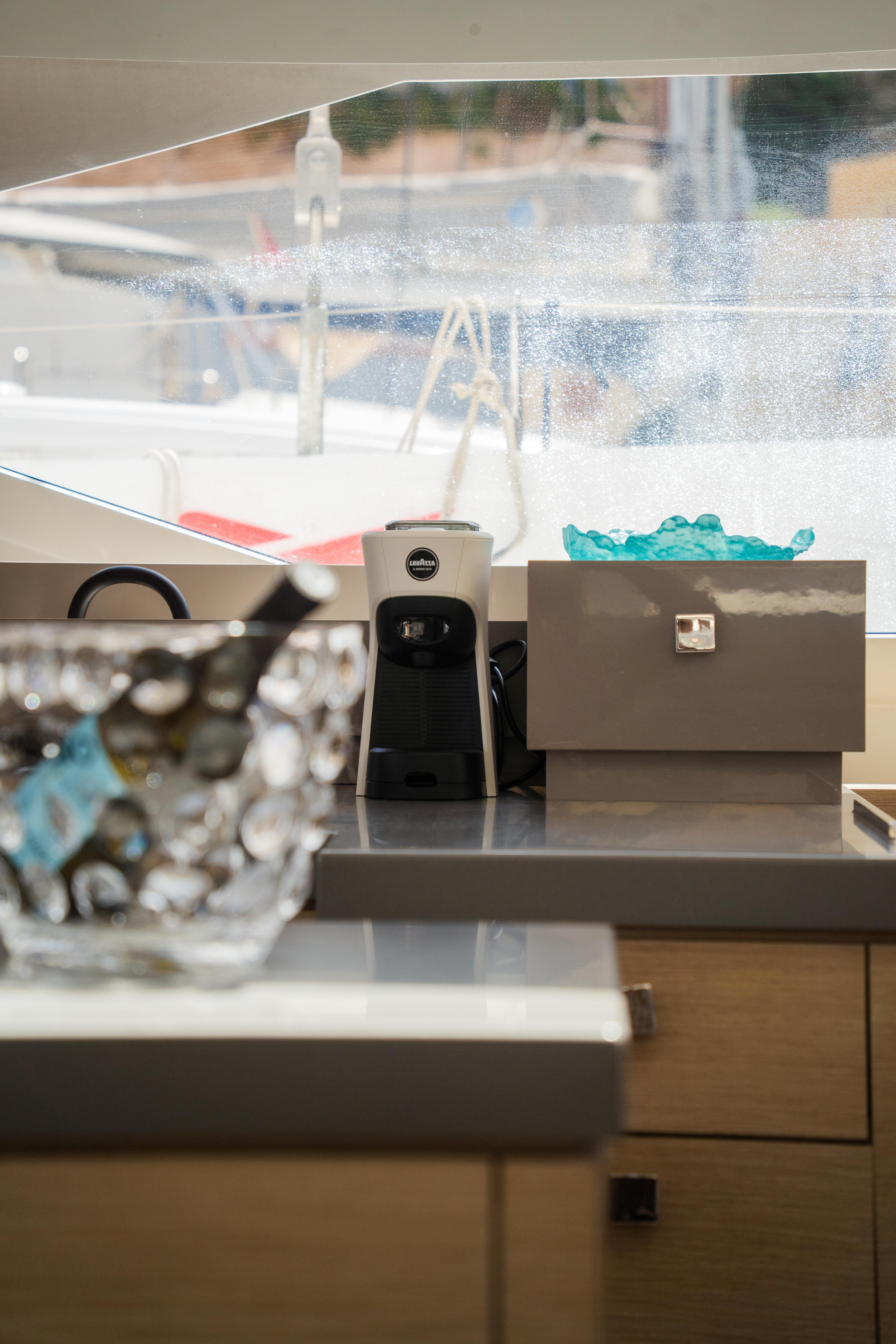 Fountaine Pajot Saona 47 (Wm-AC-Gen-Sol.Pan) — photo 47