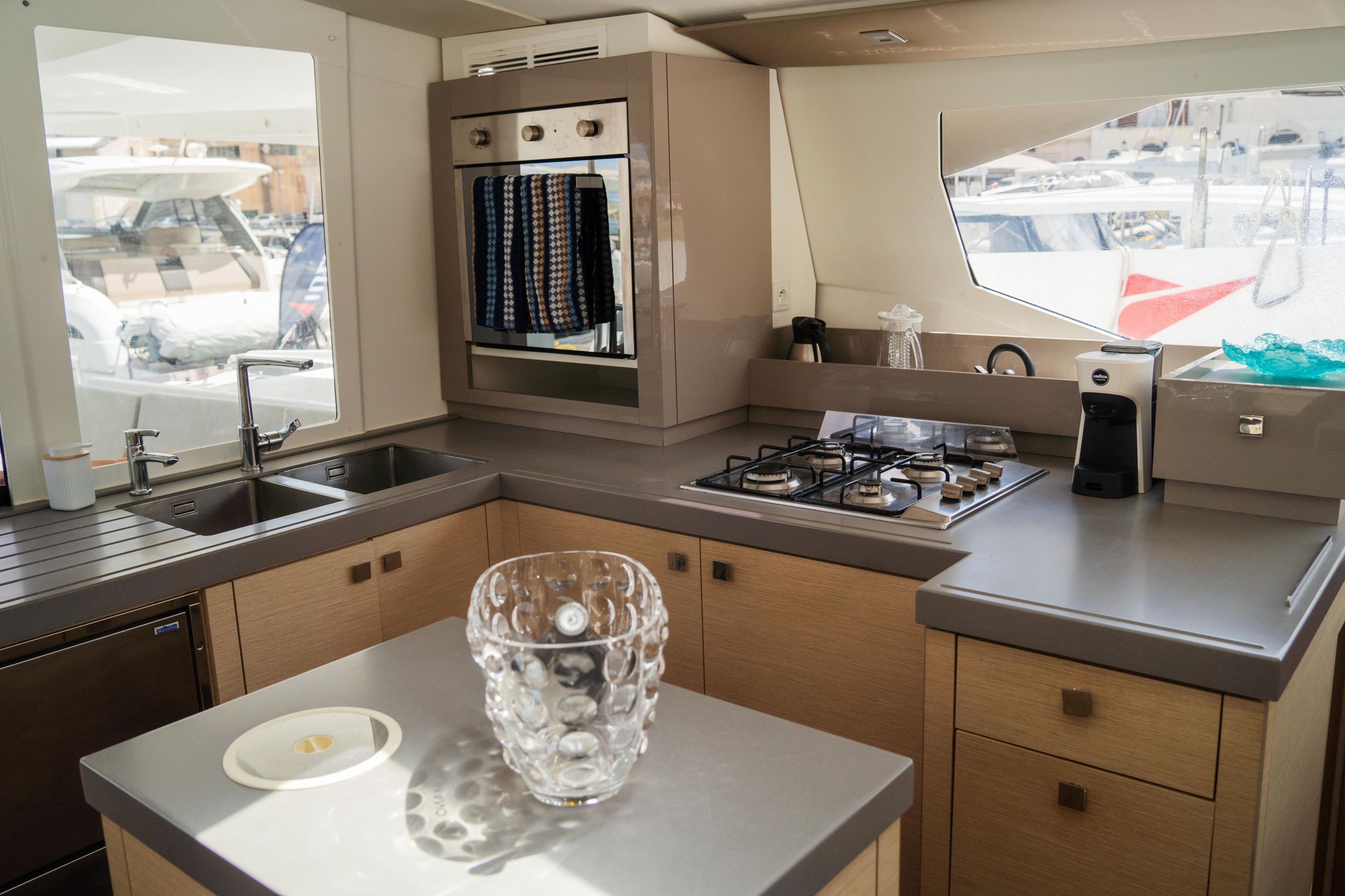 Fountaine Pajot Saona 47 (Wm-AC-Gen-Sol.Pan) — photo 22